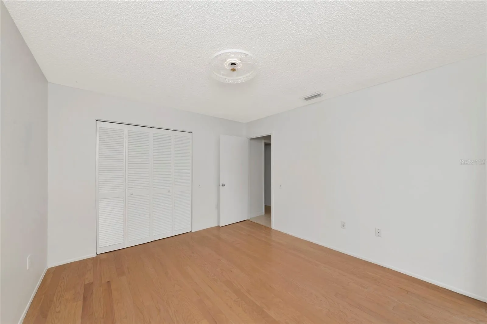 116 WOODLAND PL #116 #116