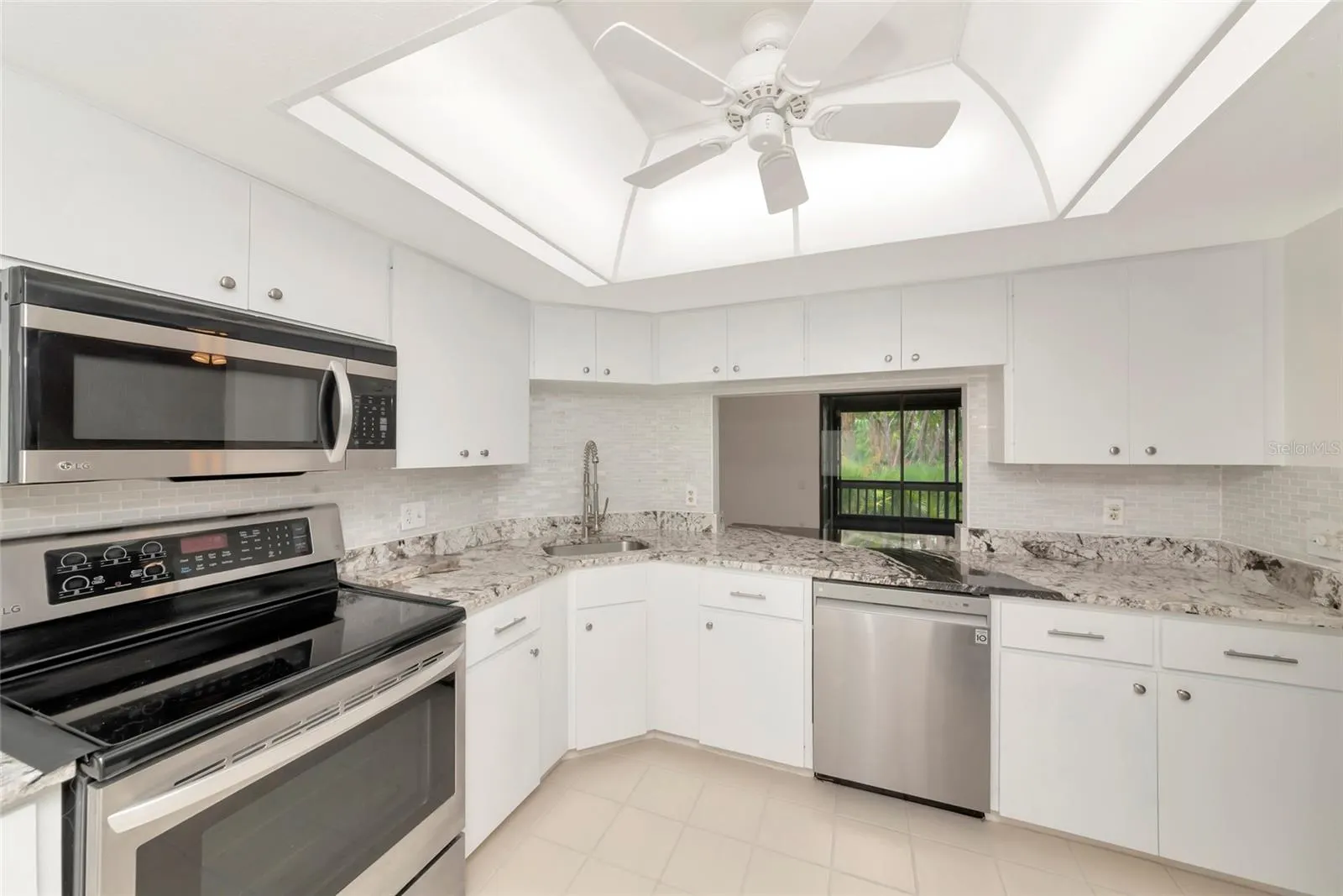 116 WOODLAND PL #116 #116