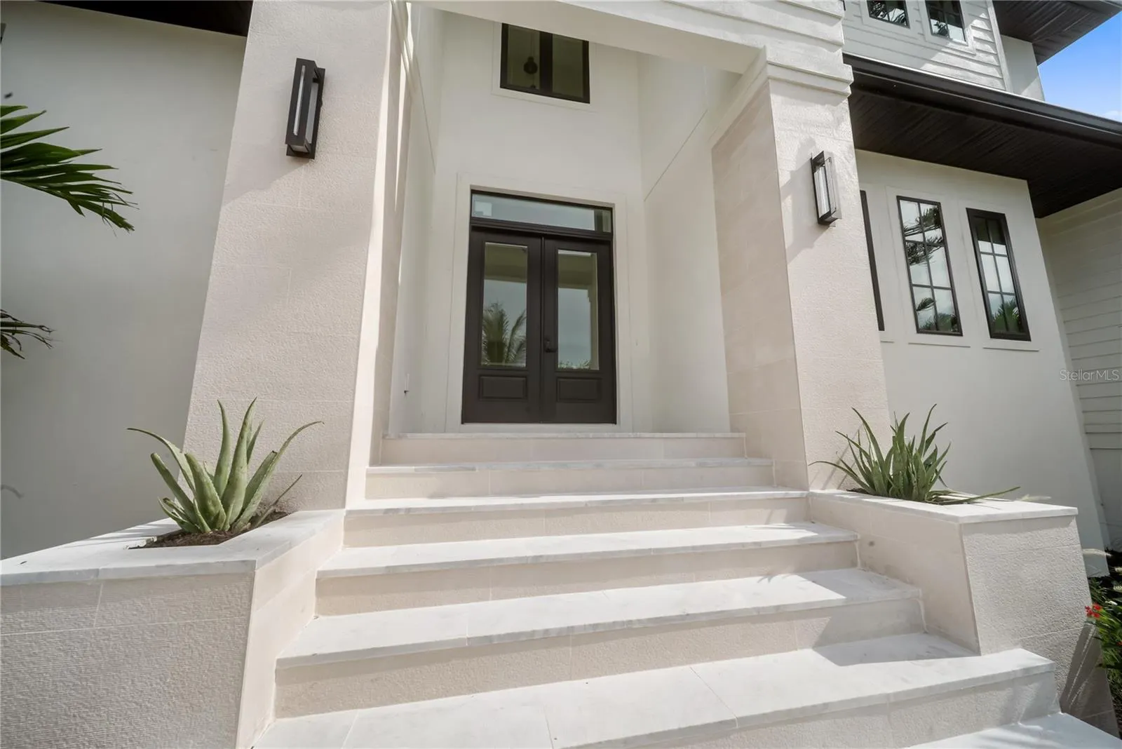 626 BUTTONWOOD DR