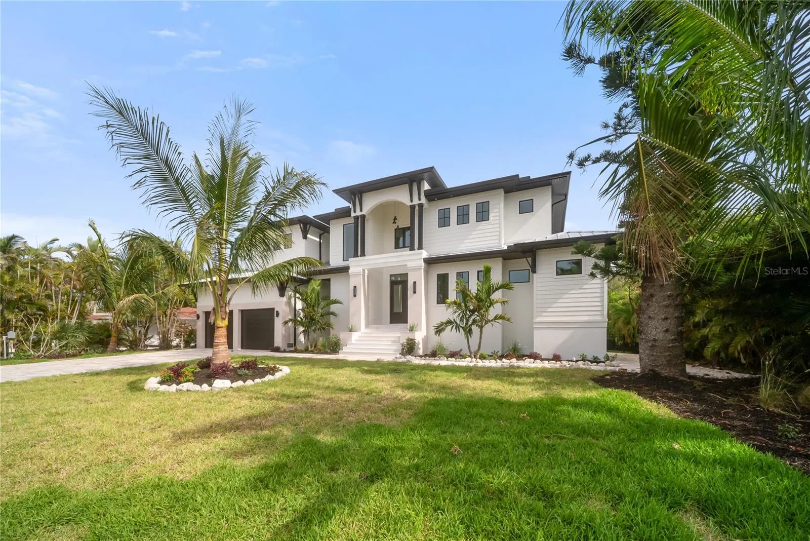 626 BUTTONWOOD DR