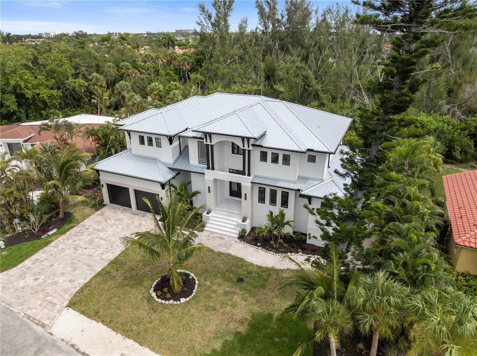 626 BUTTONWOOD DR