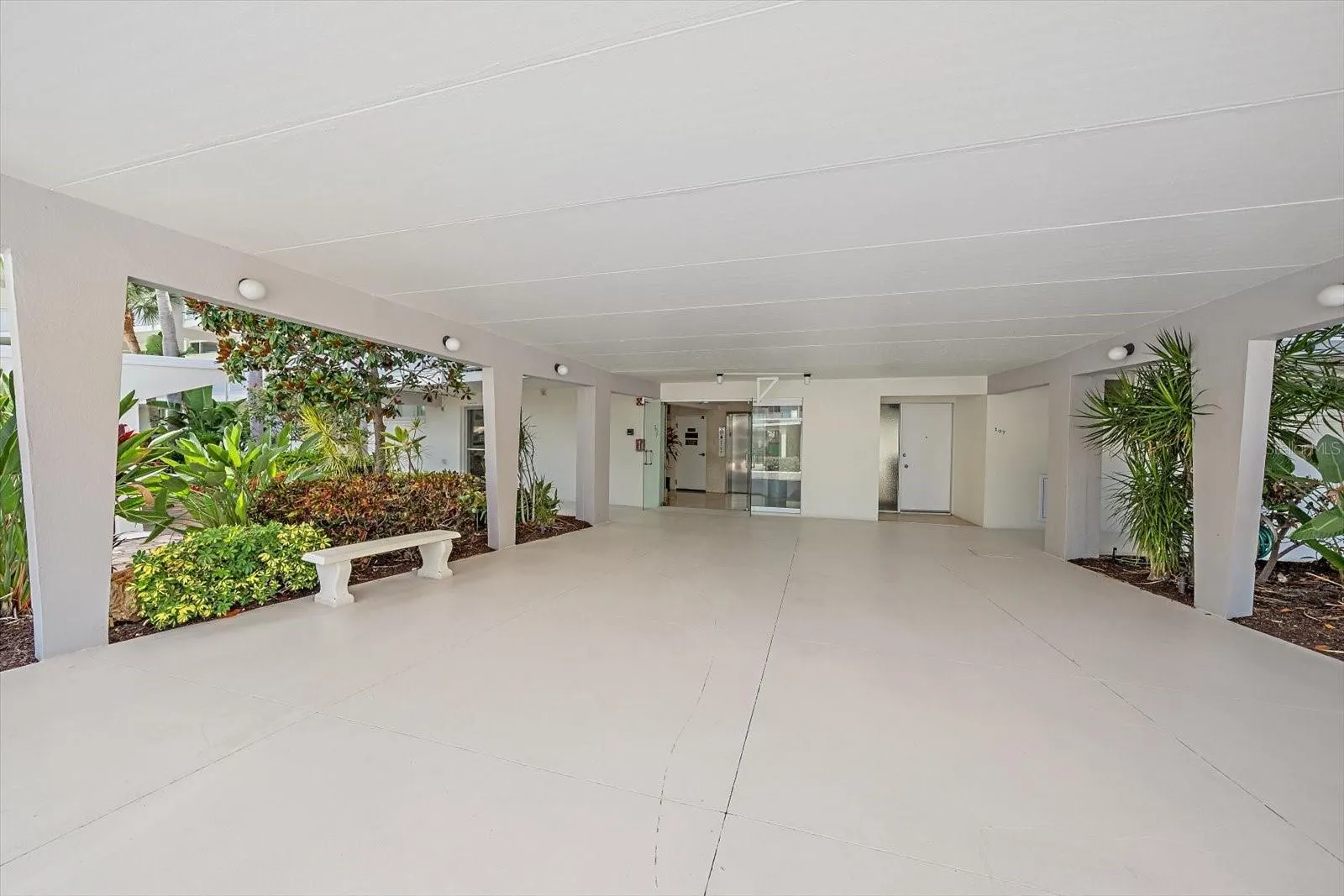 100 SANDS POINT RD #303 #303