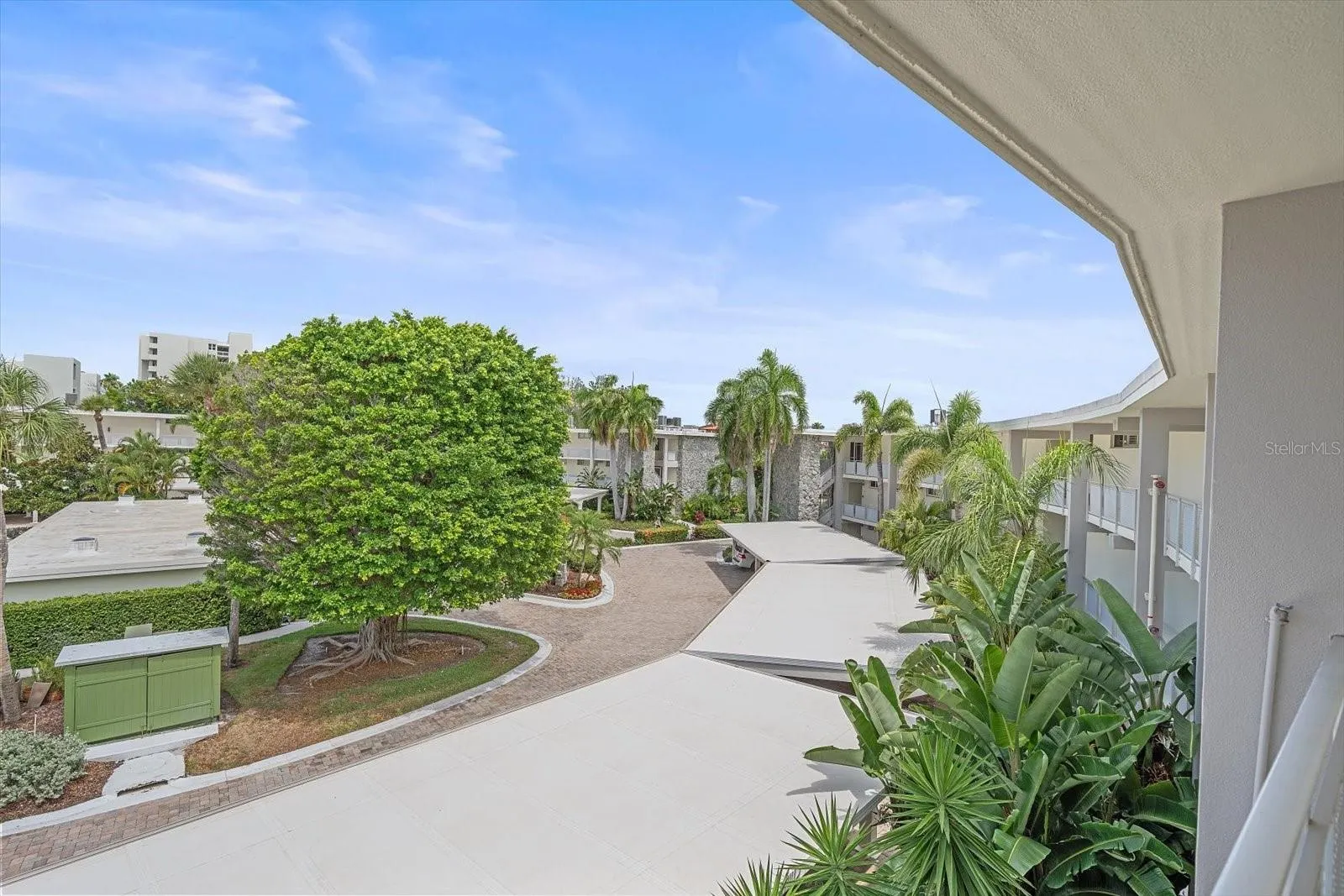 100 SANDS POINT RD #303 #303