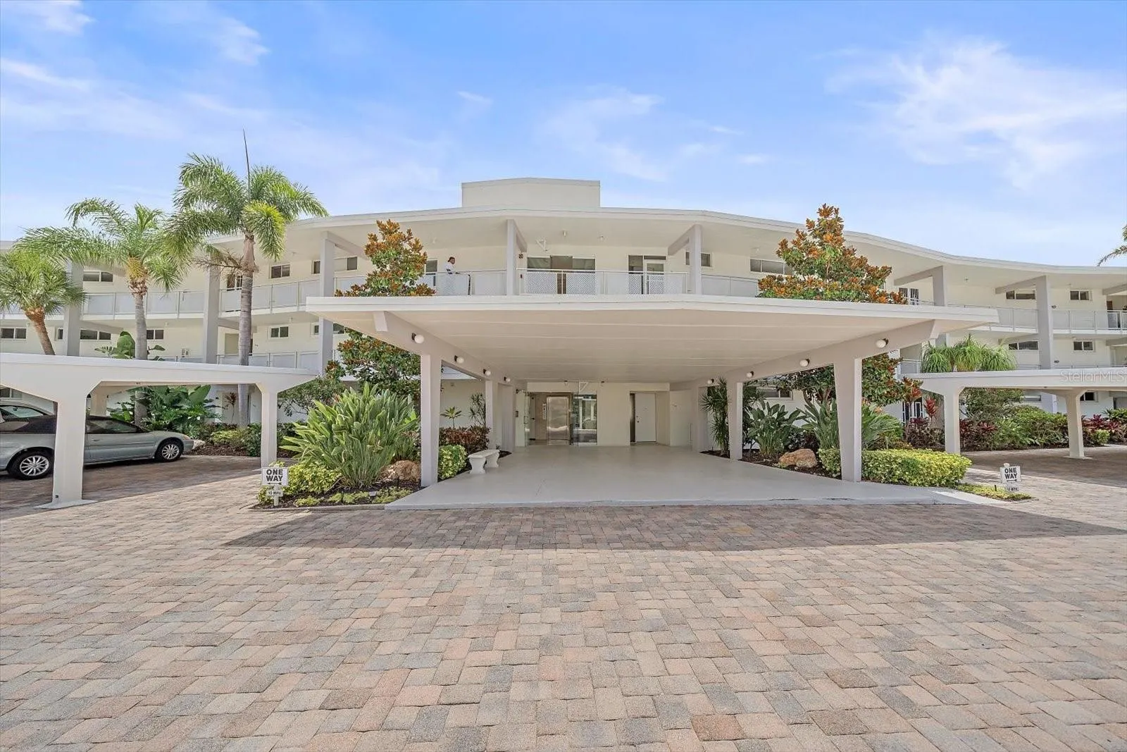 100 SANDS POINT RD #303 #303