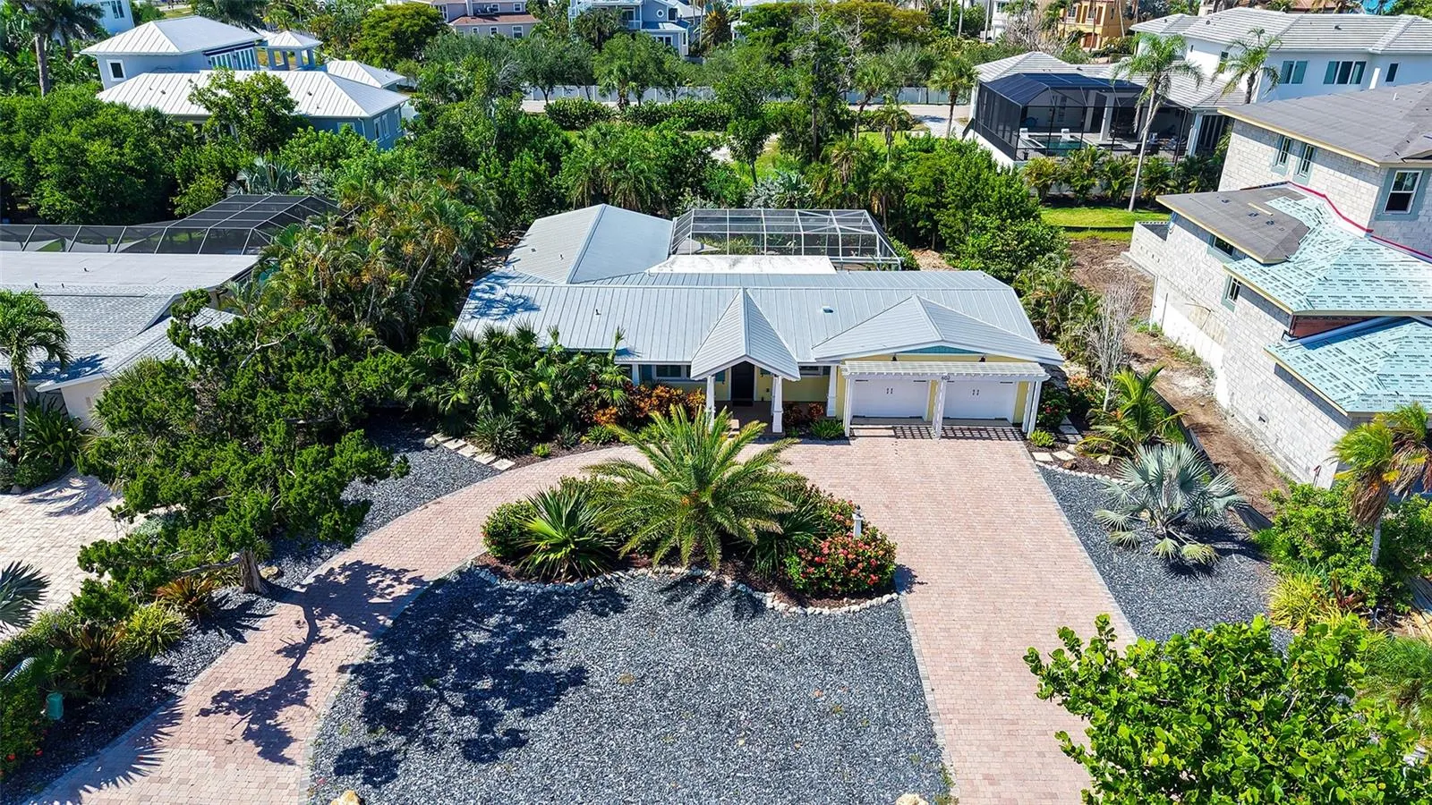 602 BUTTONWOOD DR