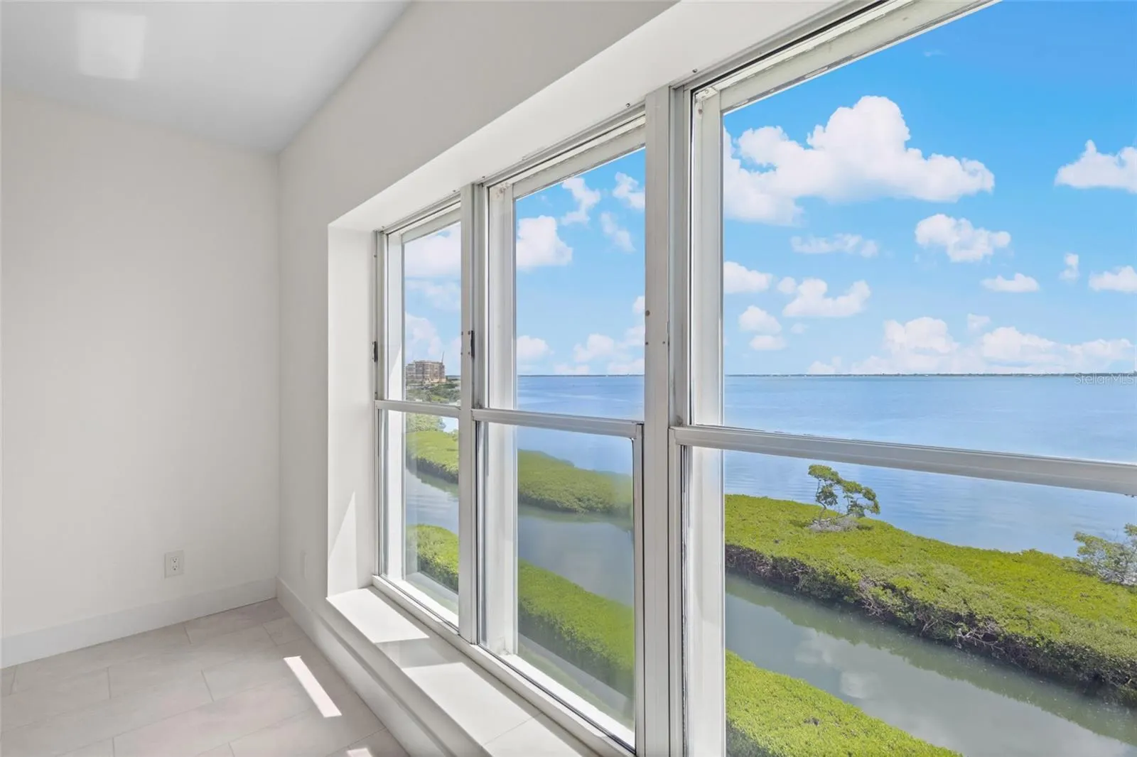 2450 HARBOURSIDE DR #244 #244