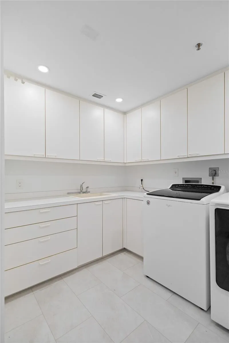 2450 HARBOURSIDE DR #244 #244