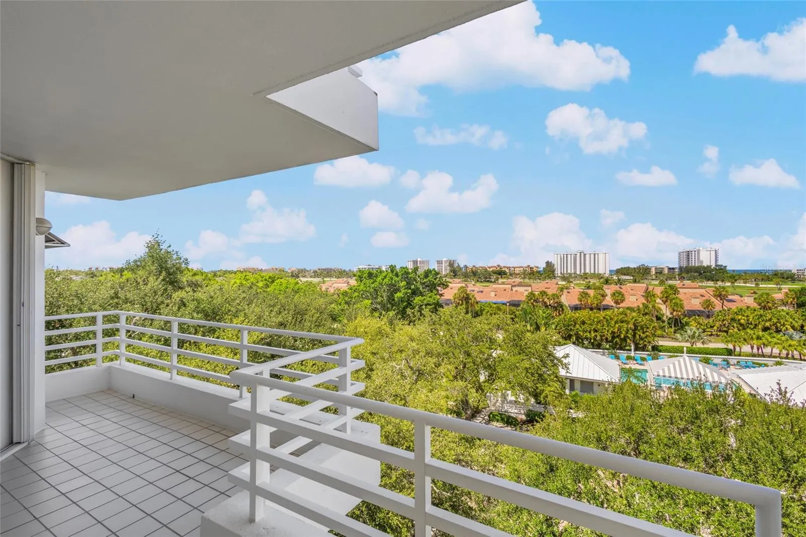2450 HARBOURSIDE DR #244 #244