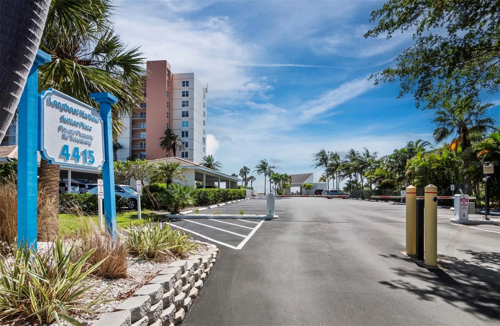 4350 CHATHAM DR #105 #105