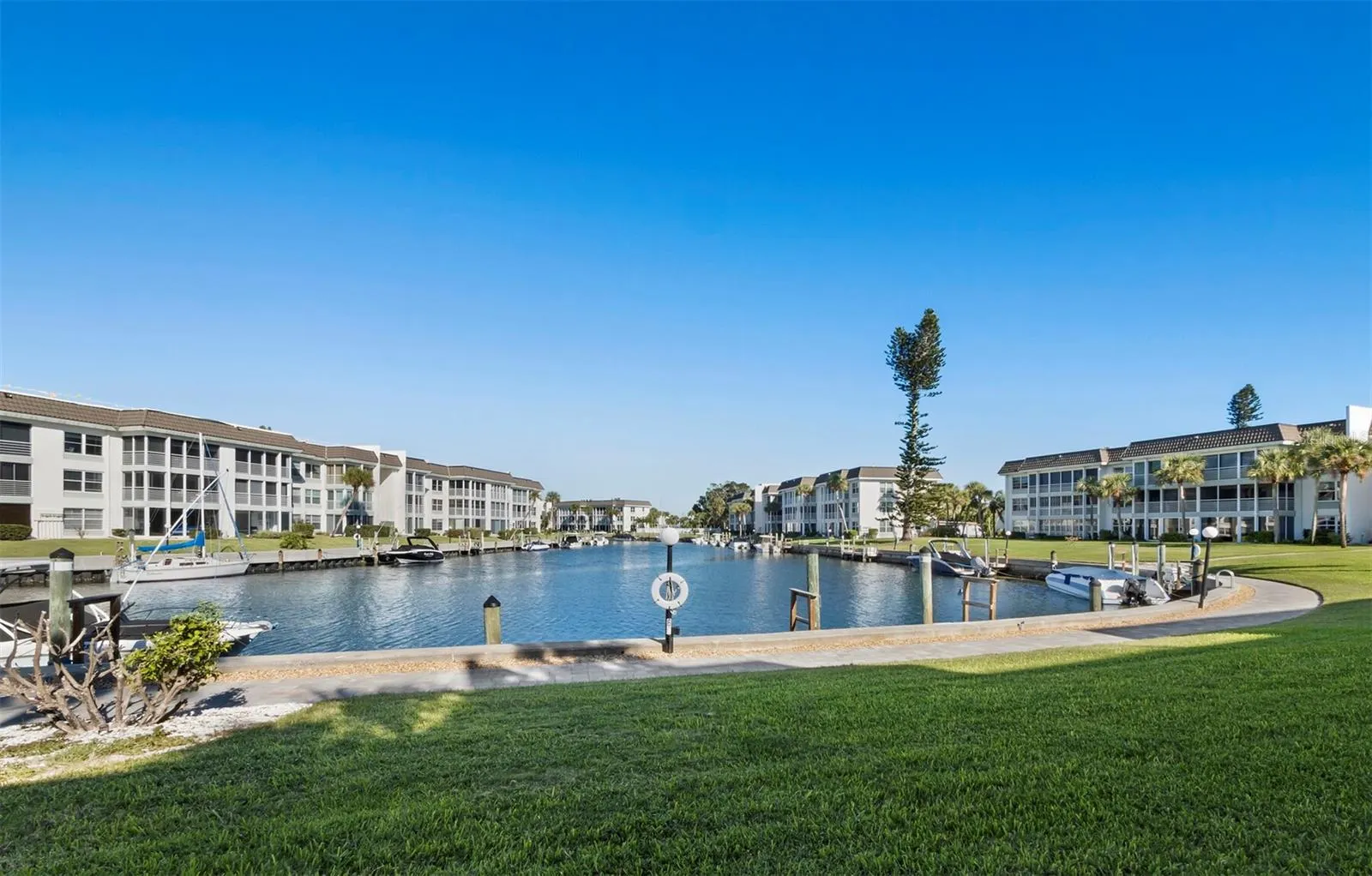 4350 CHATHAM DR #105 #105