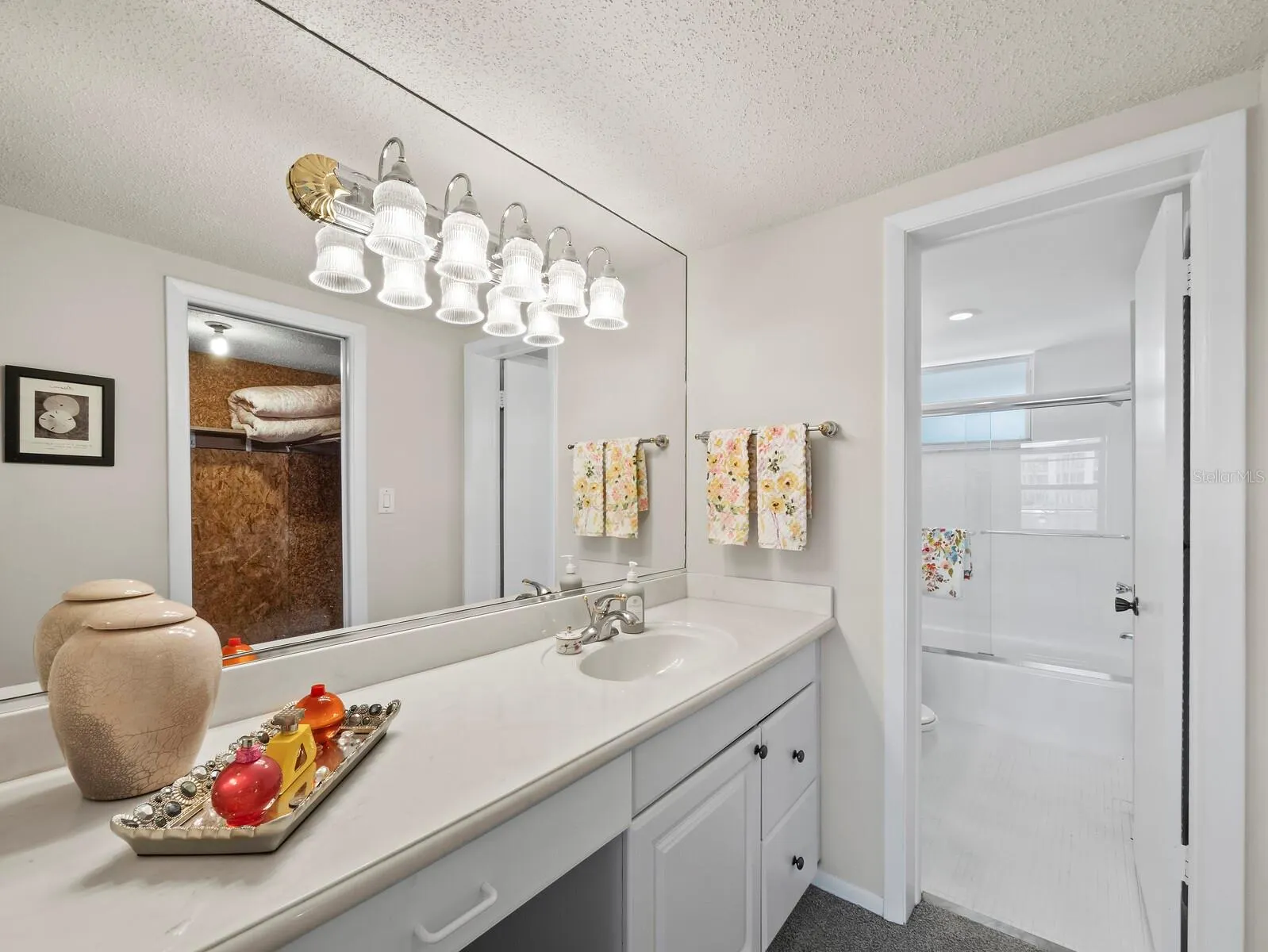 4350 CHATHAM DR #105 #105
