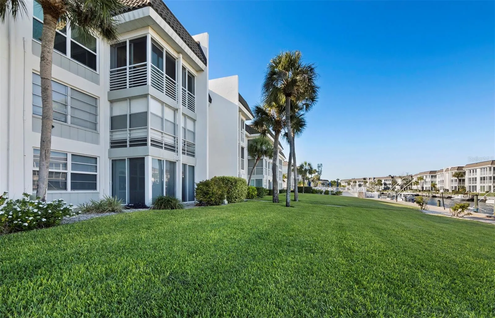 4350 CHATHAM DR #105 #105