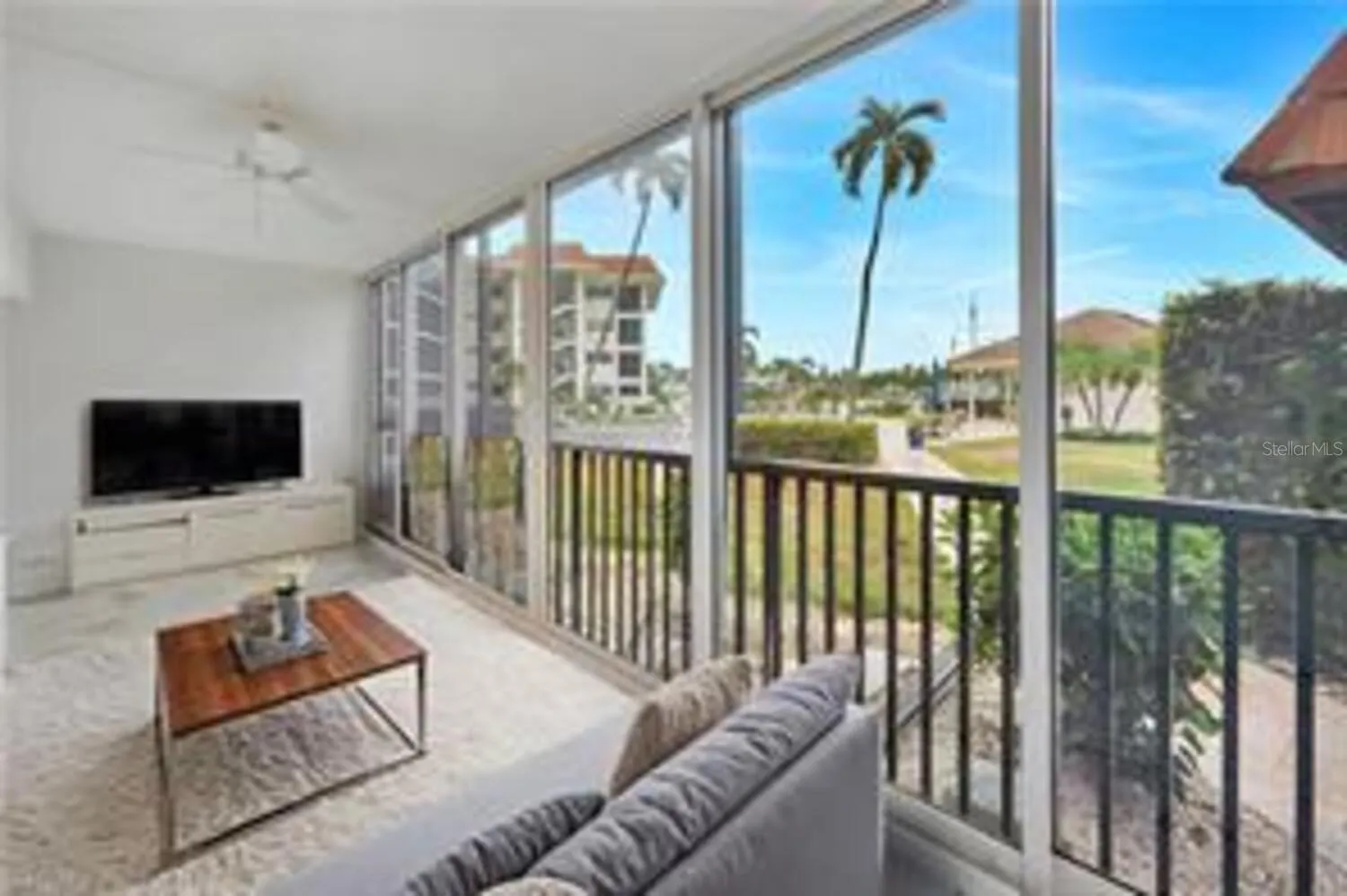 222 HARBOUR DR #114 #114
