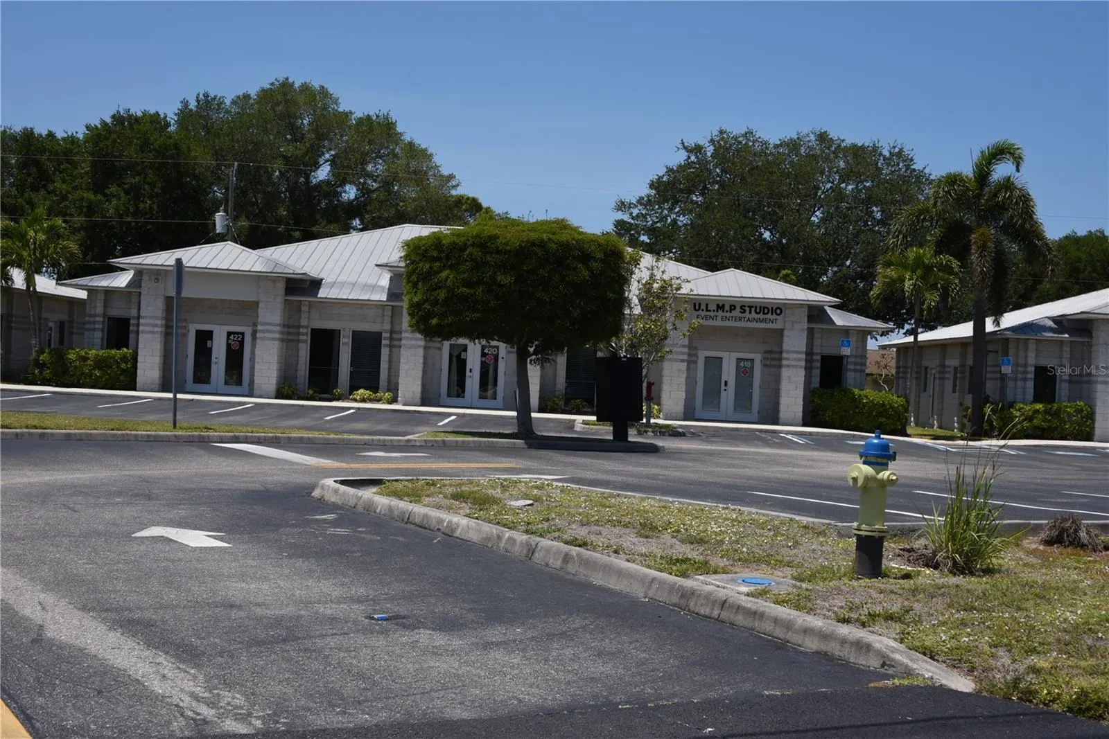 418 S TAMIAMI TRL #E3 #E3