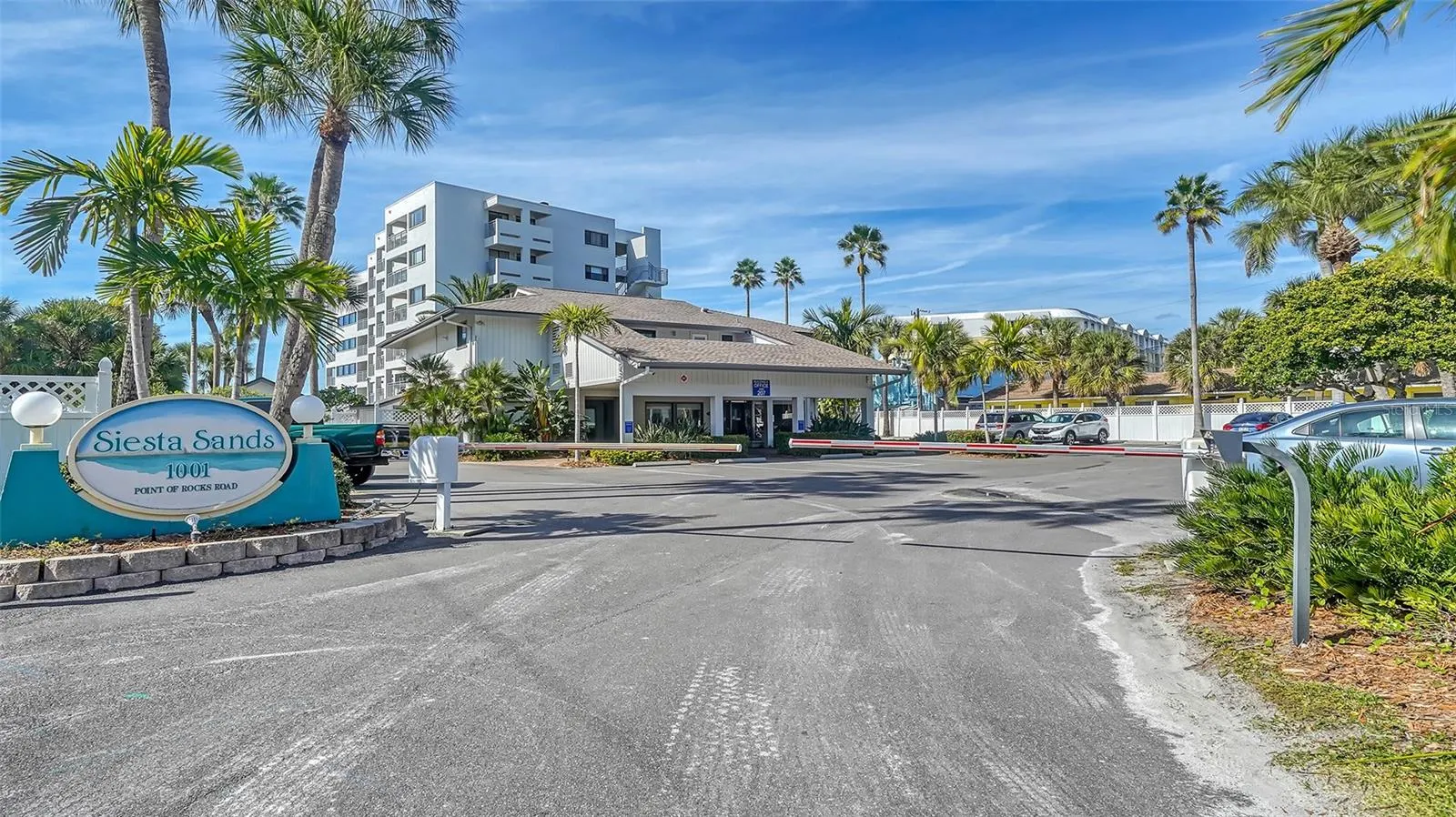 1001 POINT OF ROCKS RD #208 #208