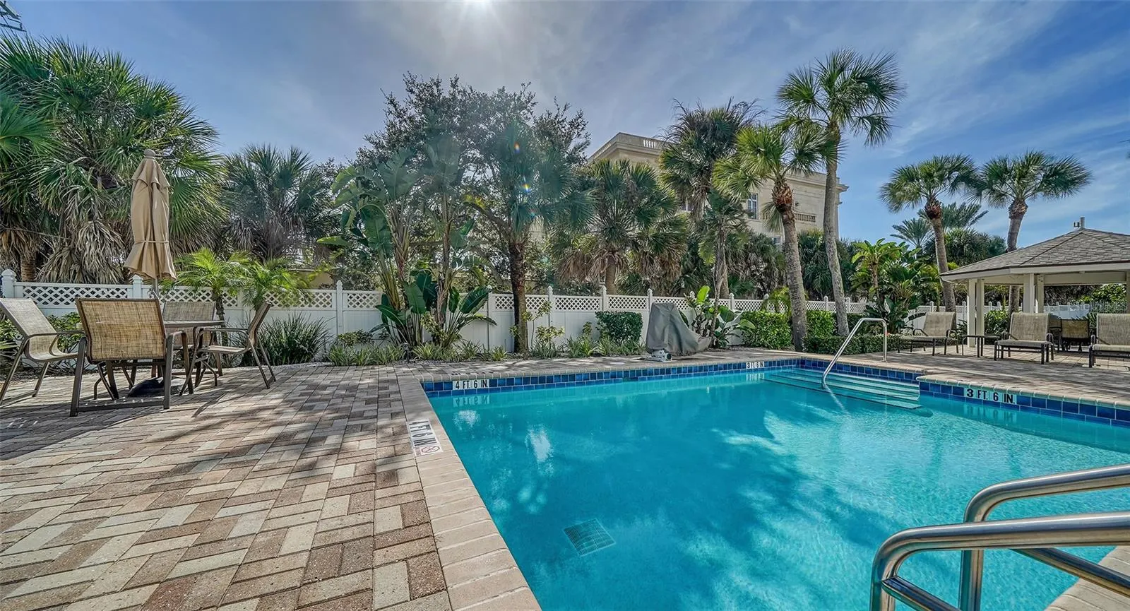1001 POINT OF ROCKS RD #208 #208