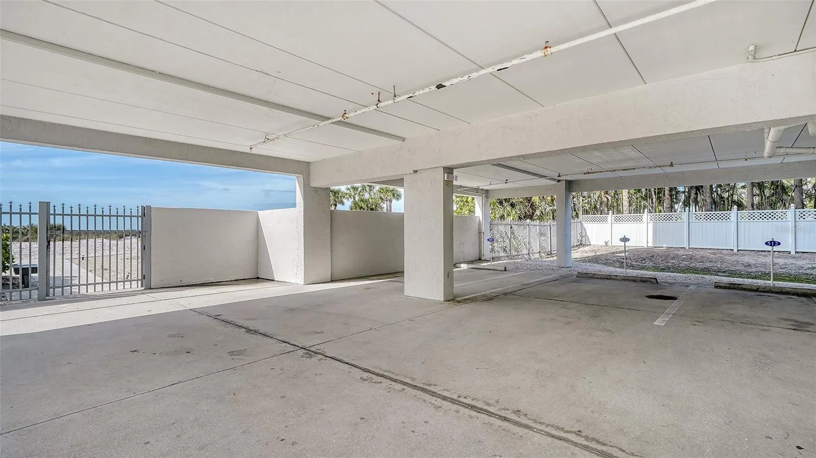 1001 POINT OF ROCKS RD #208 #208