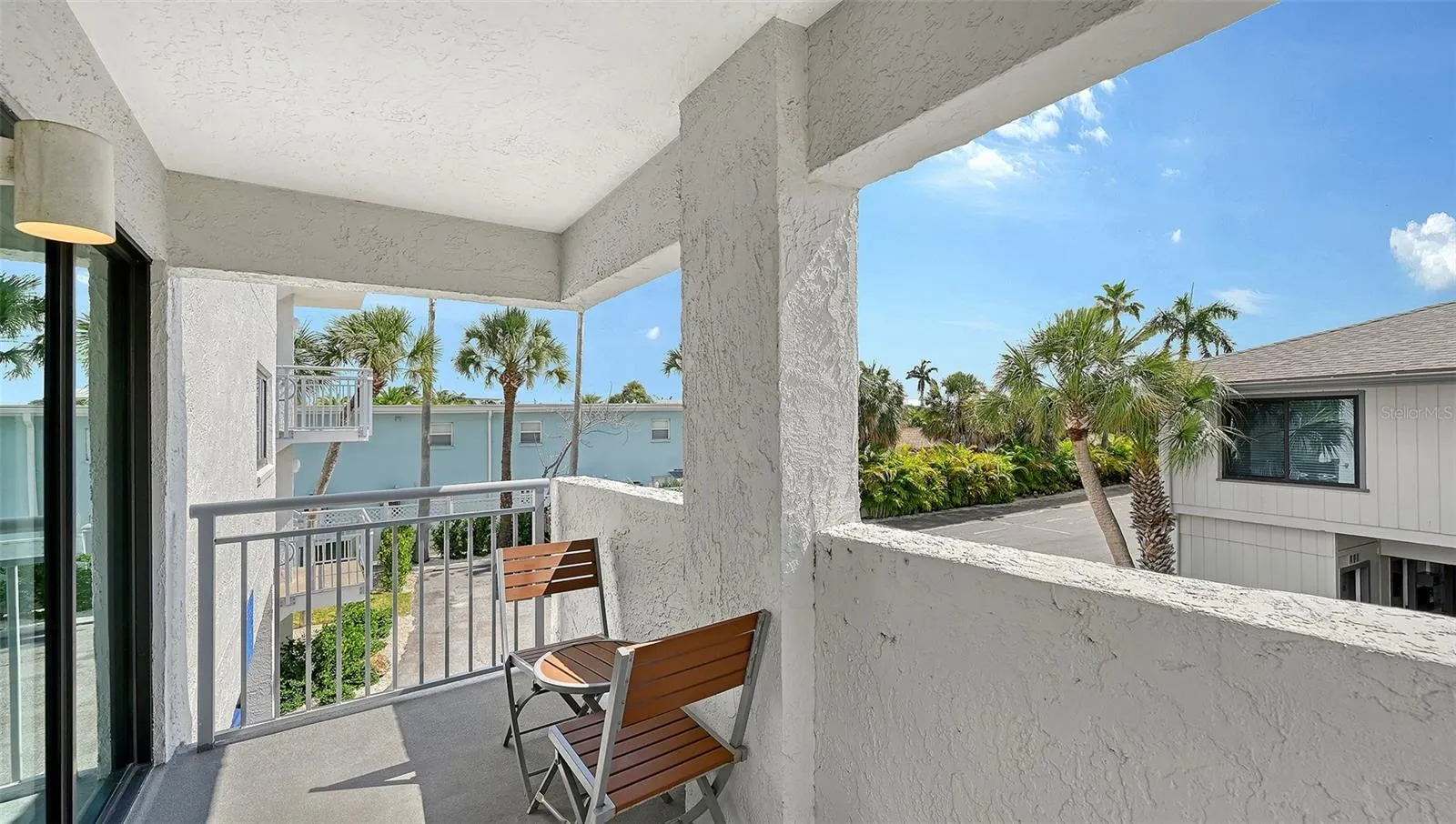 1001 POINT OF ROCKS RD #208 #208