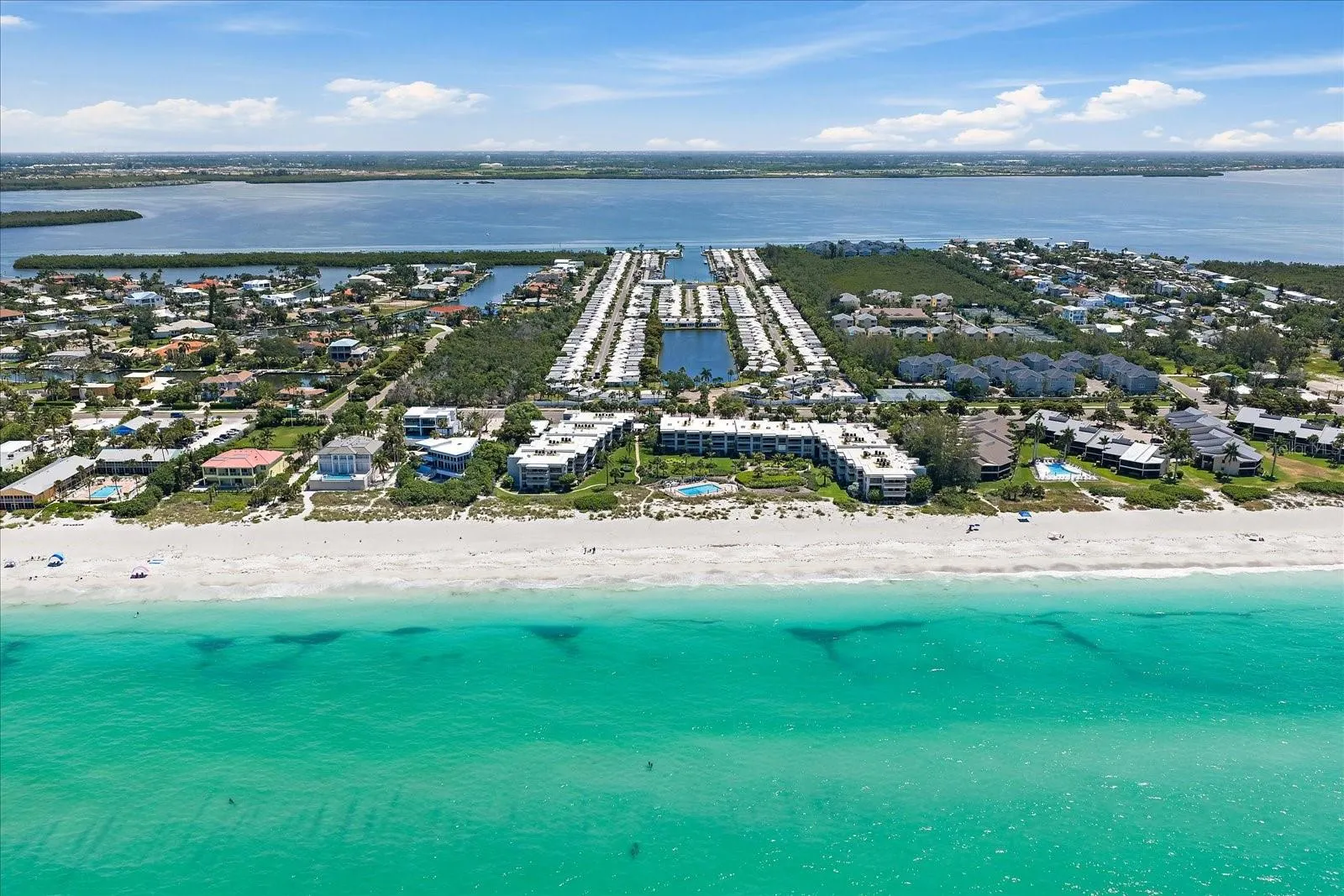 578 SPANISH DR S