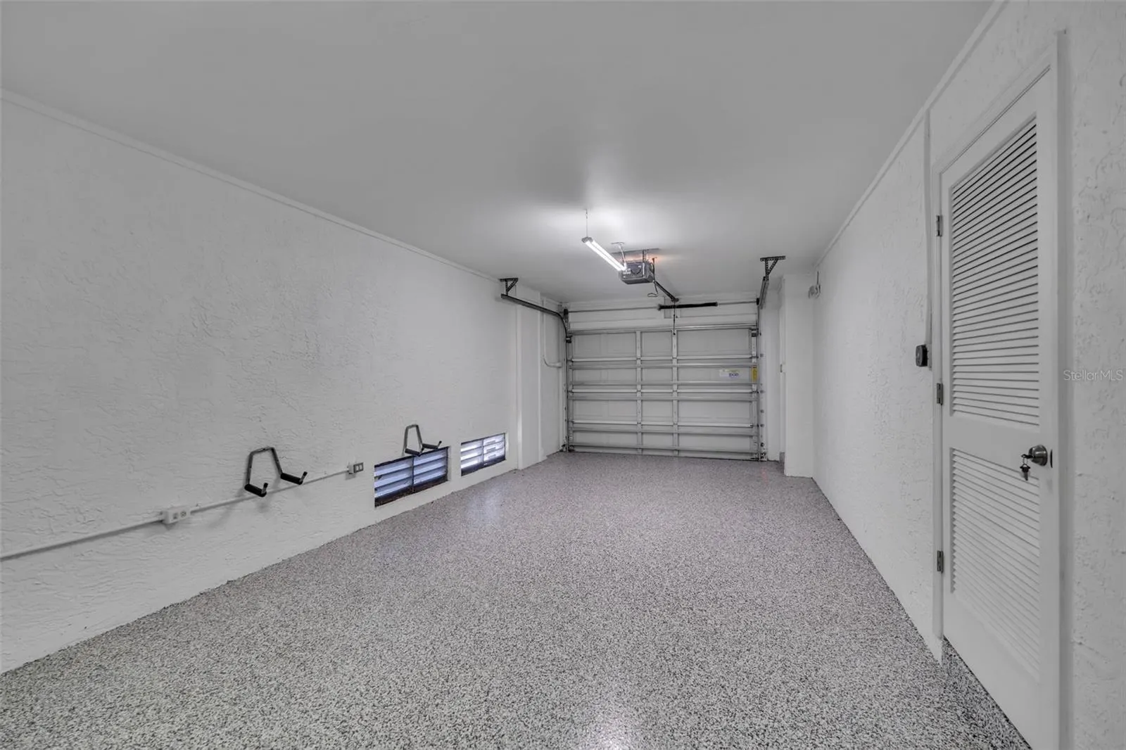 848 EVERGREEN WAY