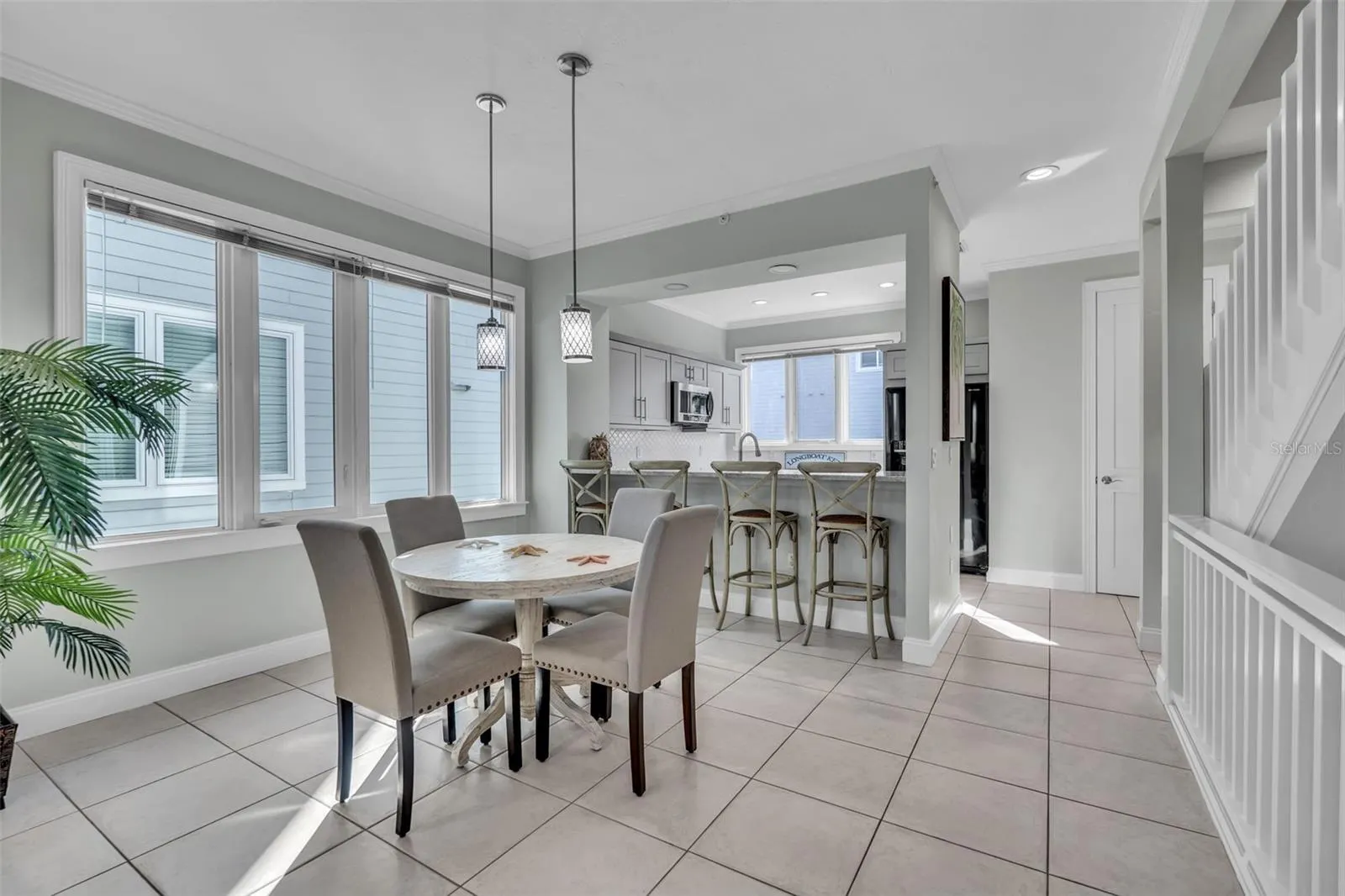 848 EVERGREEN WAY