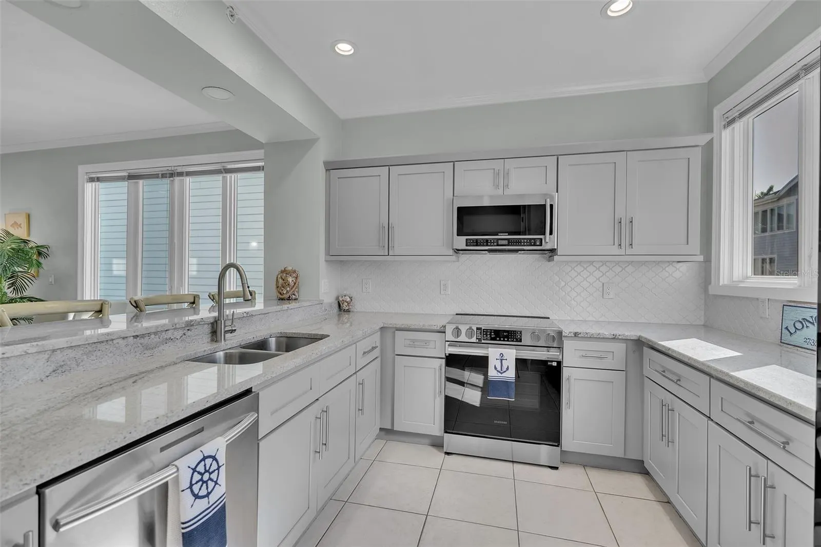 848 EVERGREEN WAY