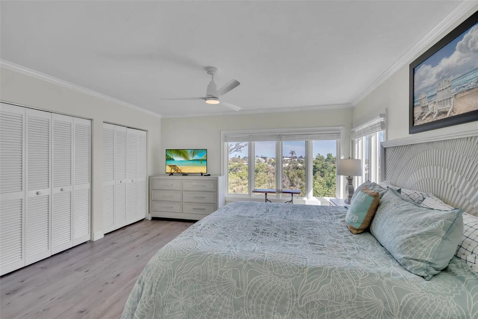 848 EVERGREEN WAY