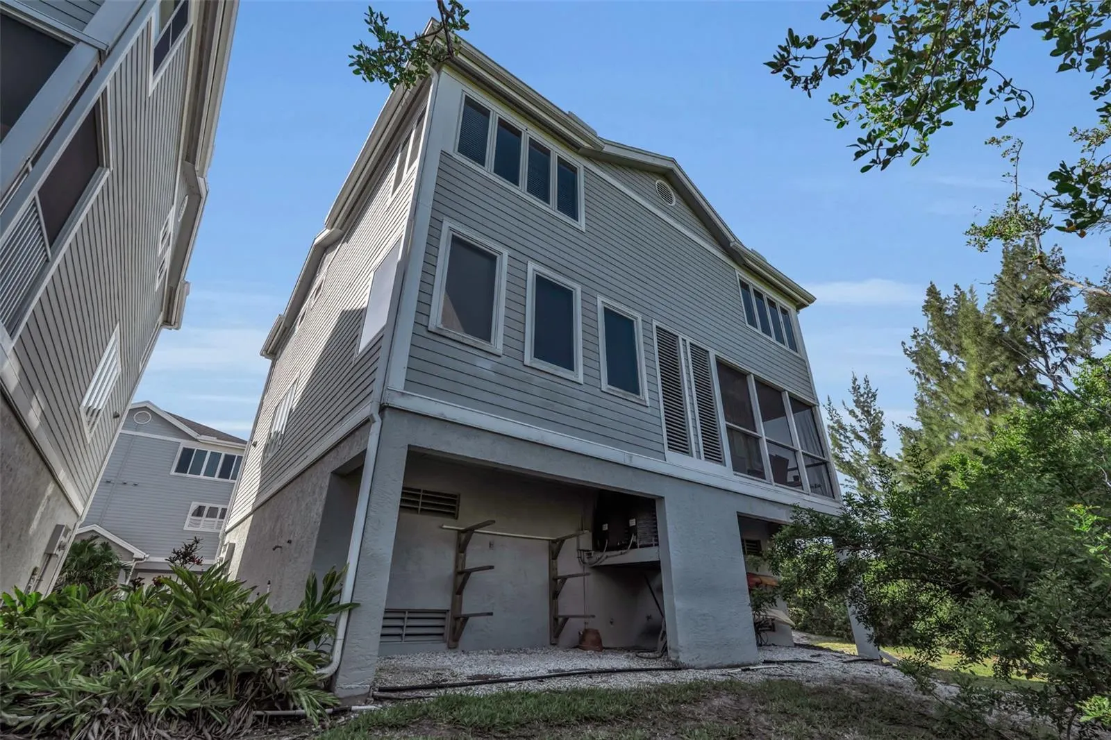 848 EVERGREEN WAY