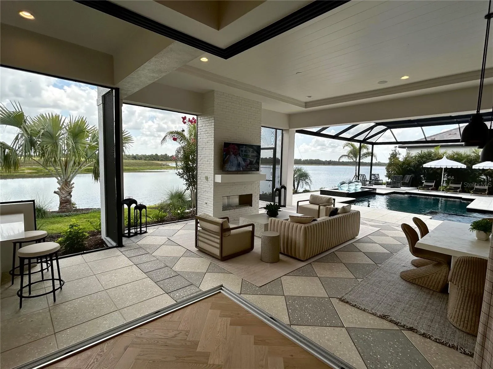 258 CRYSTAL WATERS DR