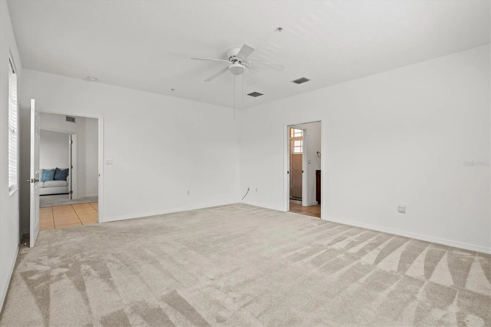 2309 JESSIE HARBOR DR #2402 #2402