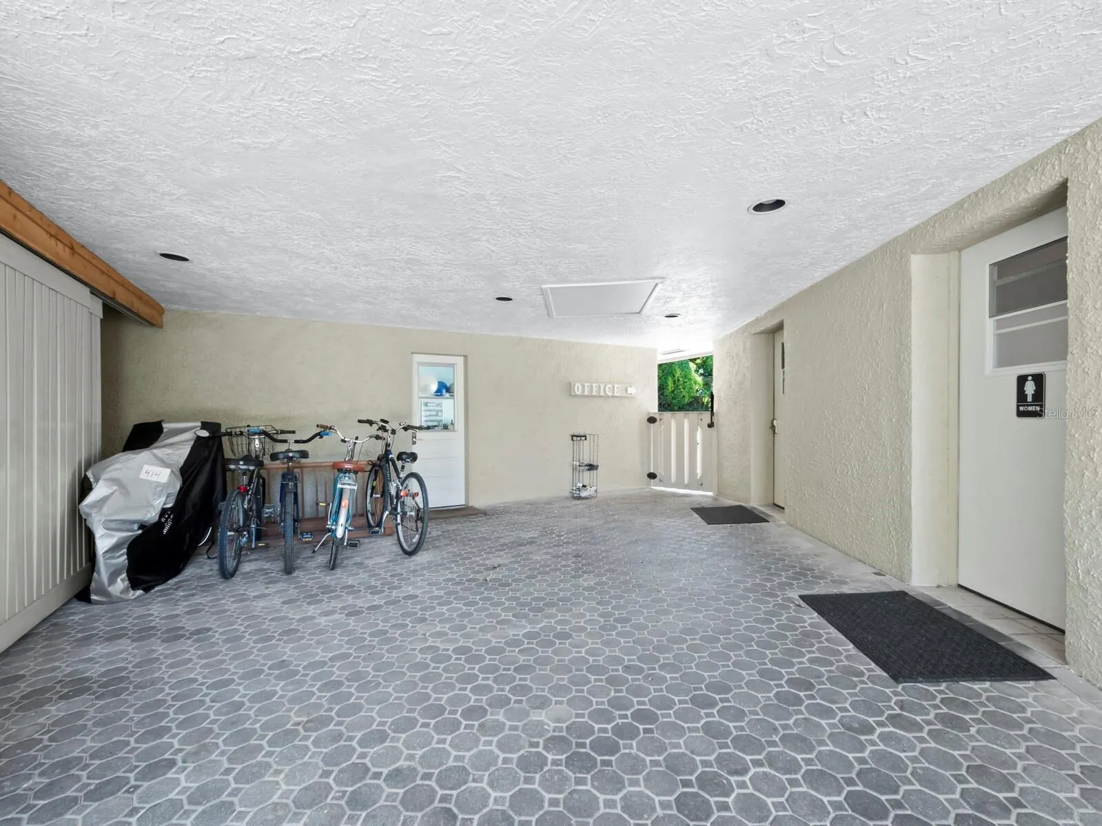 5260 GULF OF MEXICO DR #413 #413