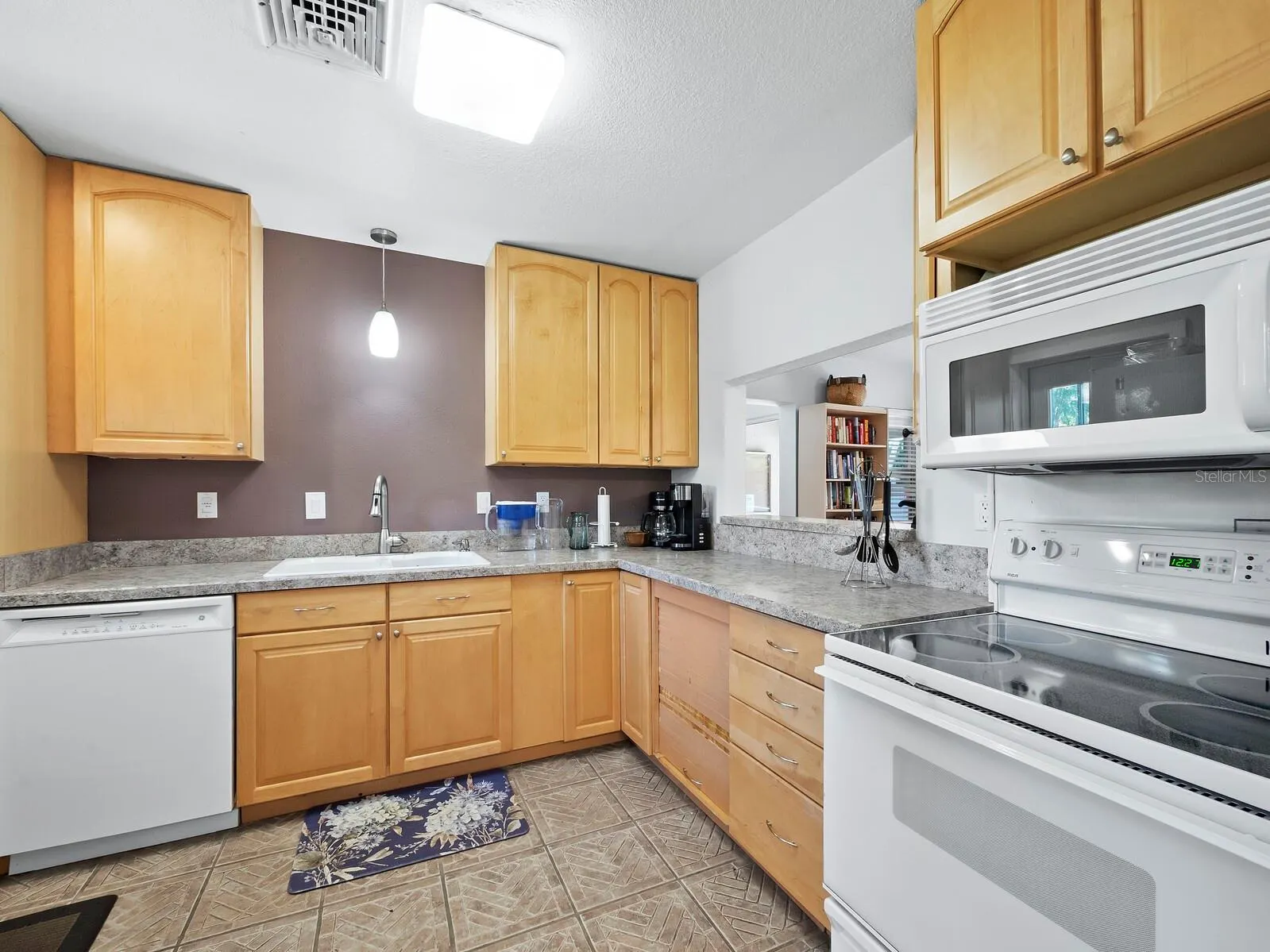 5260 GULF OF MEXICO DR #413 #413