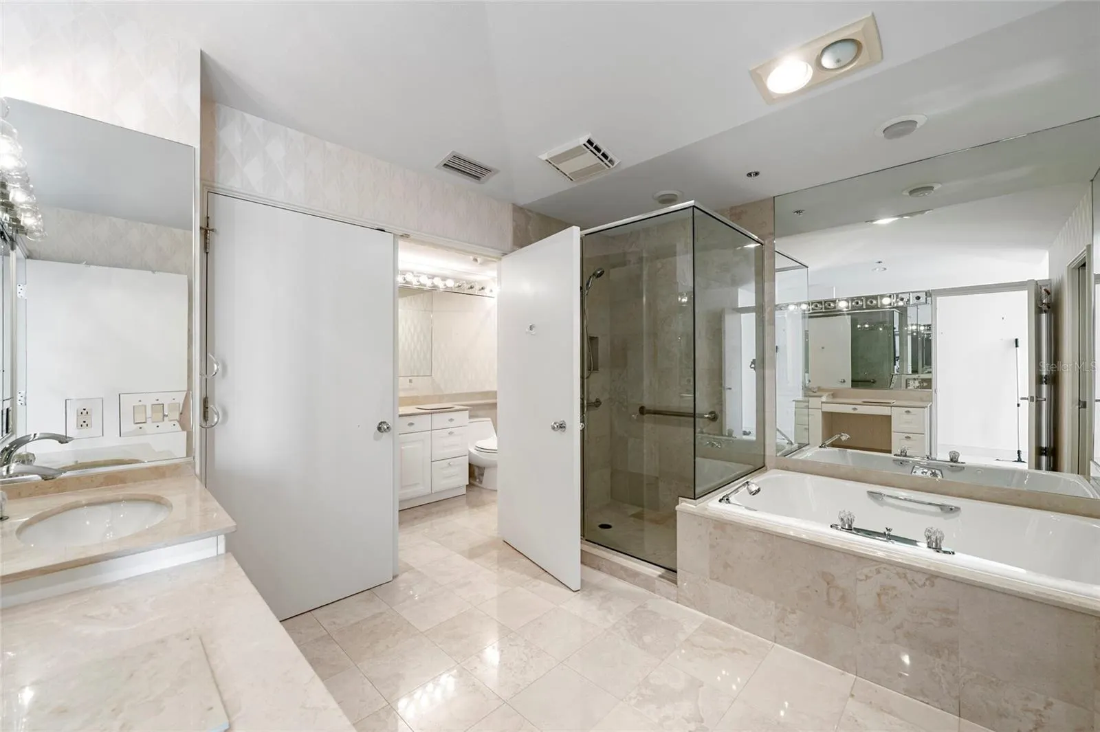 3060 GRAND BAY BLVD #133 #133