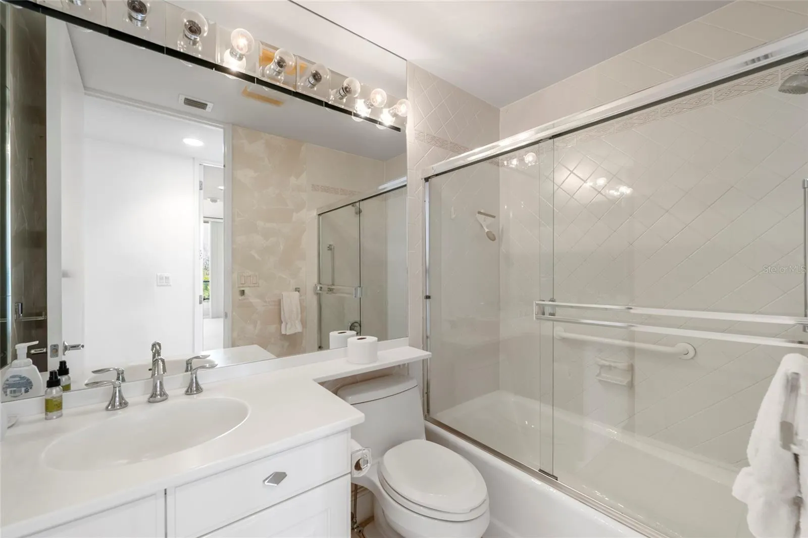 3060 GRAND BAY BLVD #133 #133