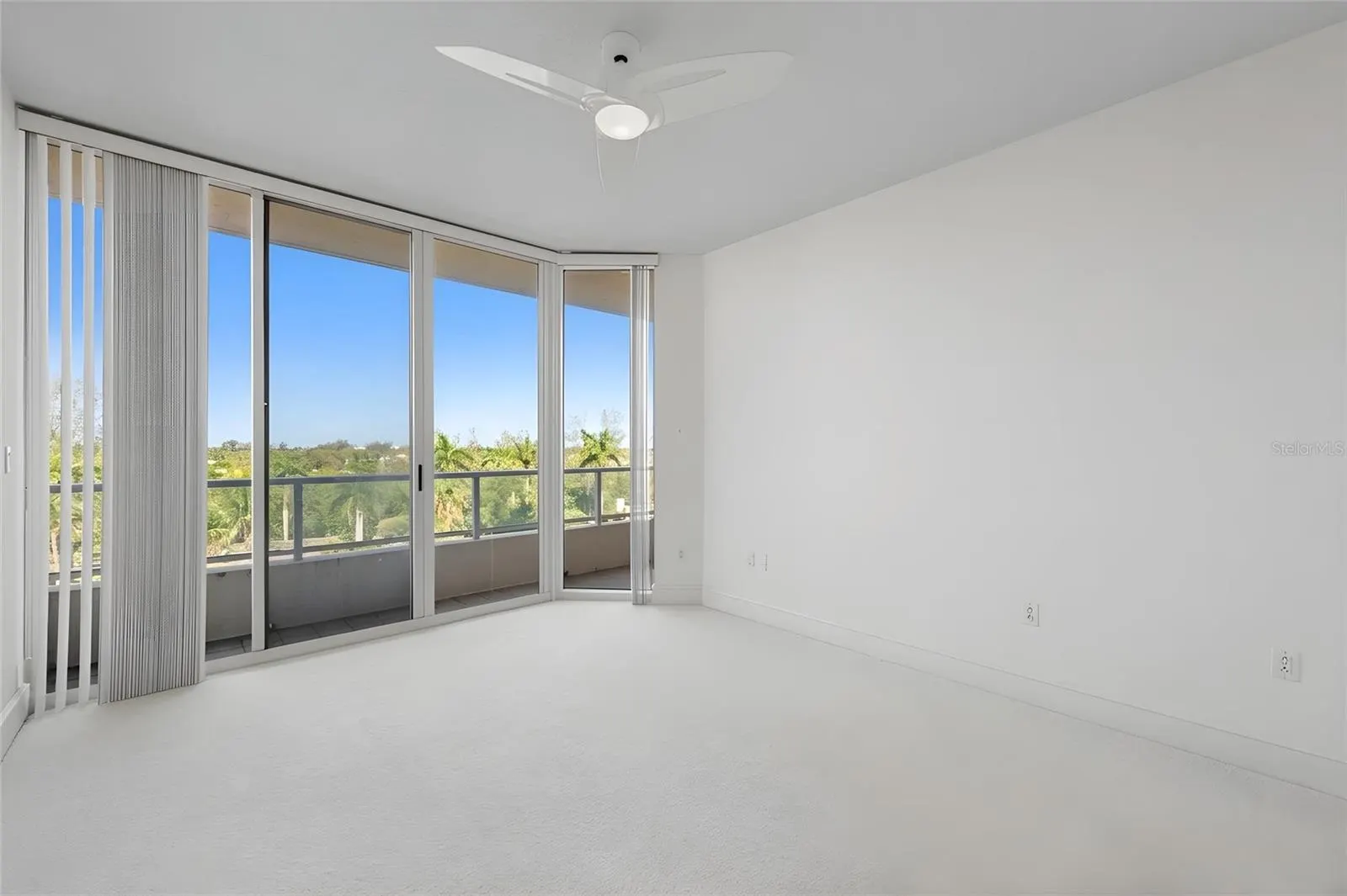 3060 GRAND BAY BLVD #133 #133