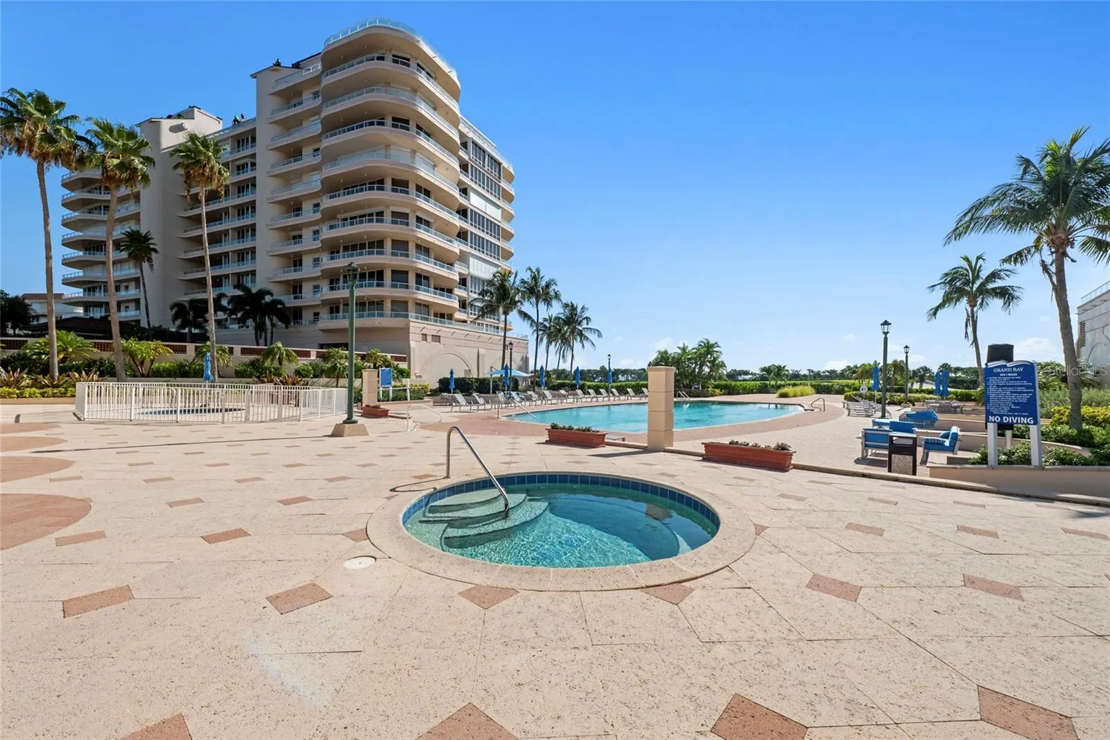 3060 GRAND BAY BLVD #133 #133