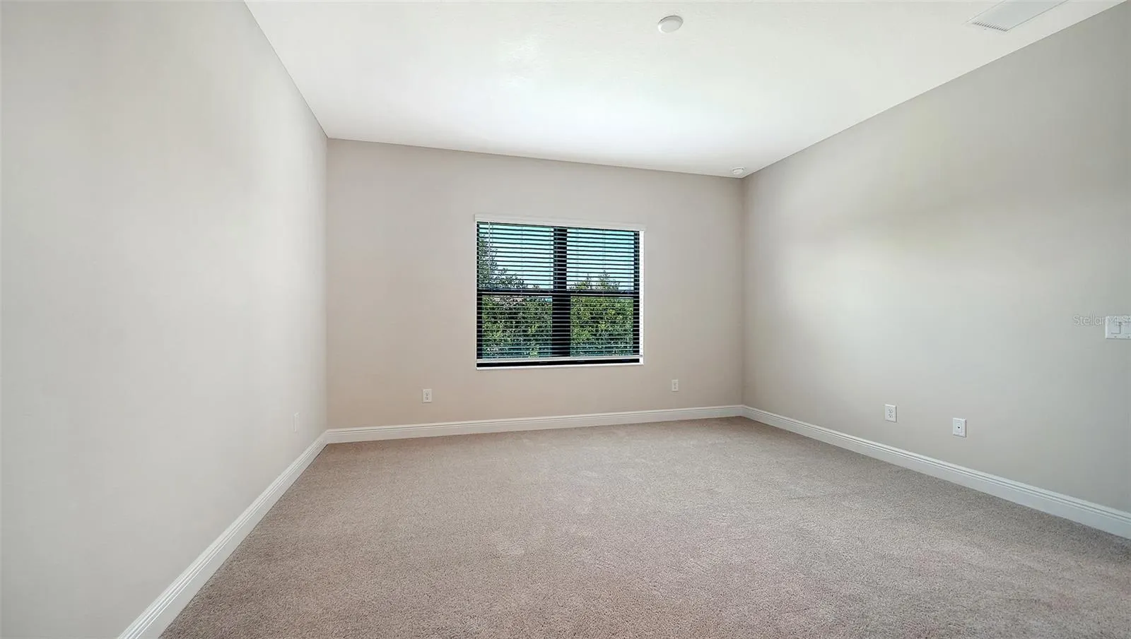264 ALTAMURA CIR