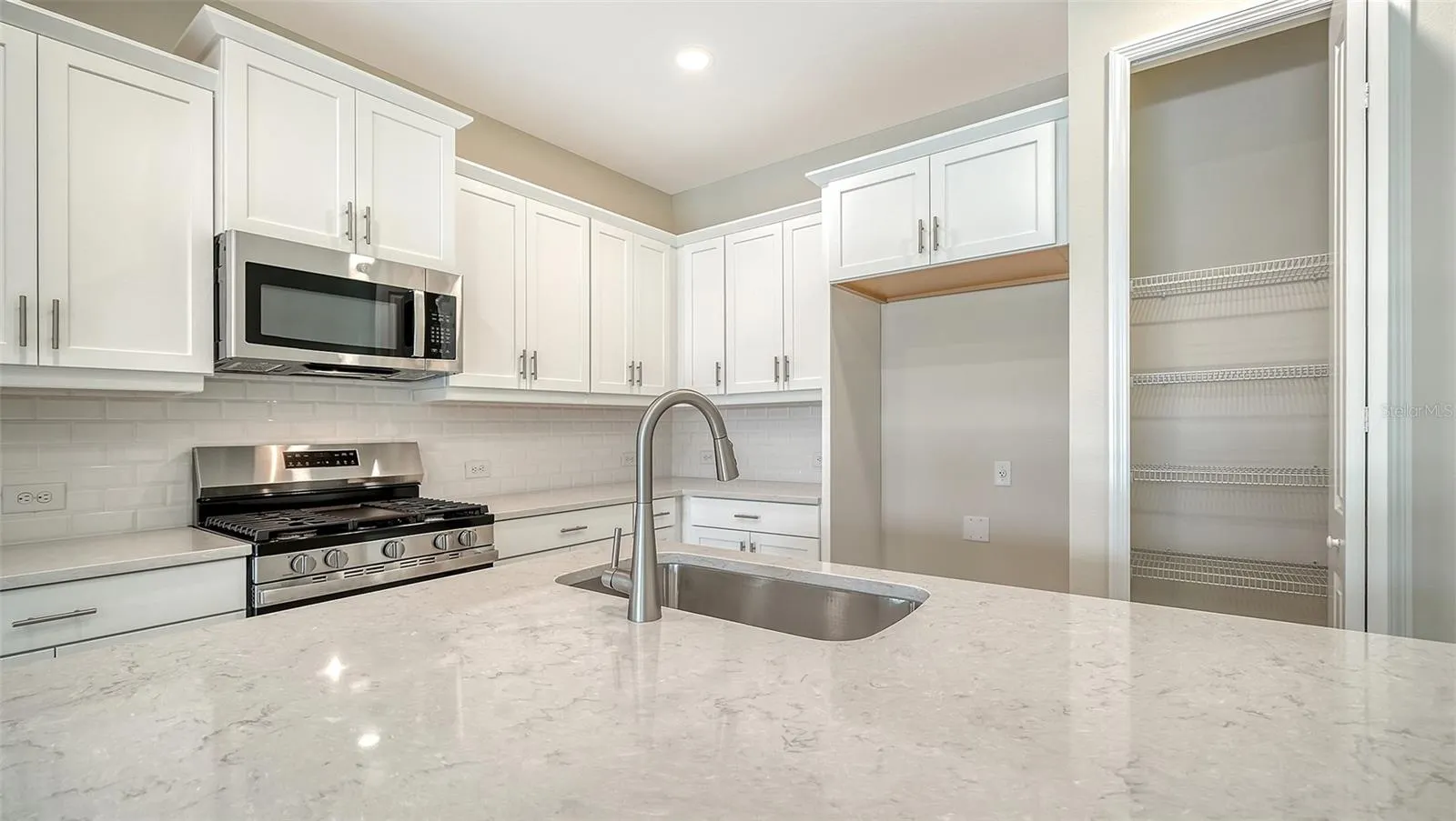 264 ALTAMURA CIR
