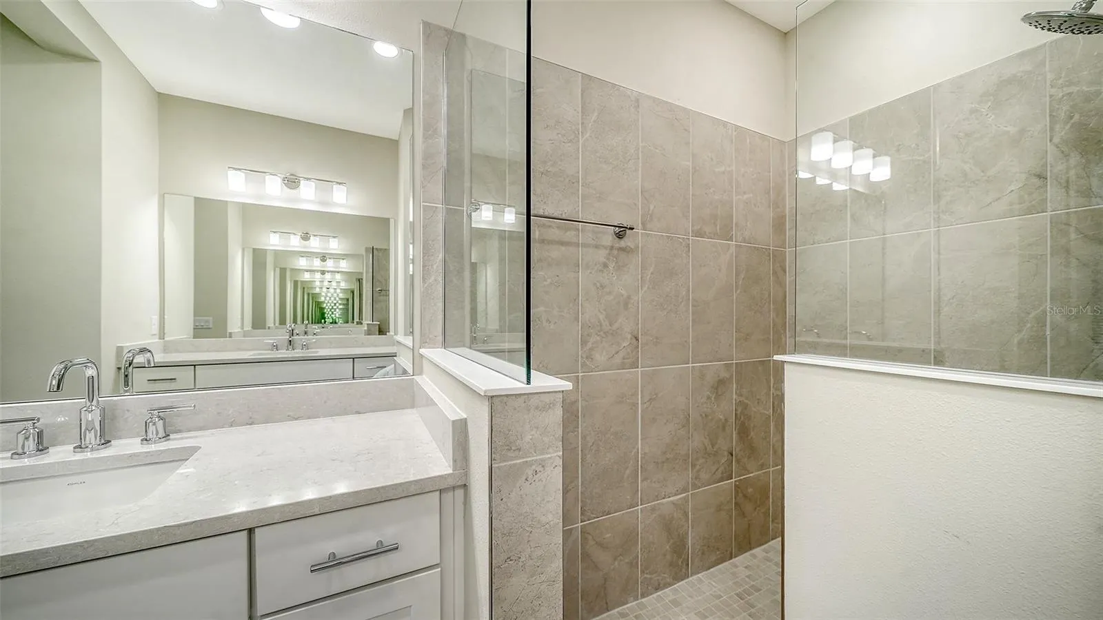 264 ALTAMURA CIR