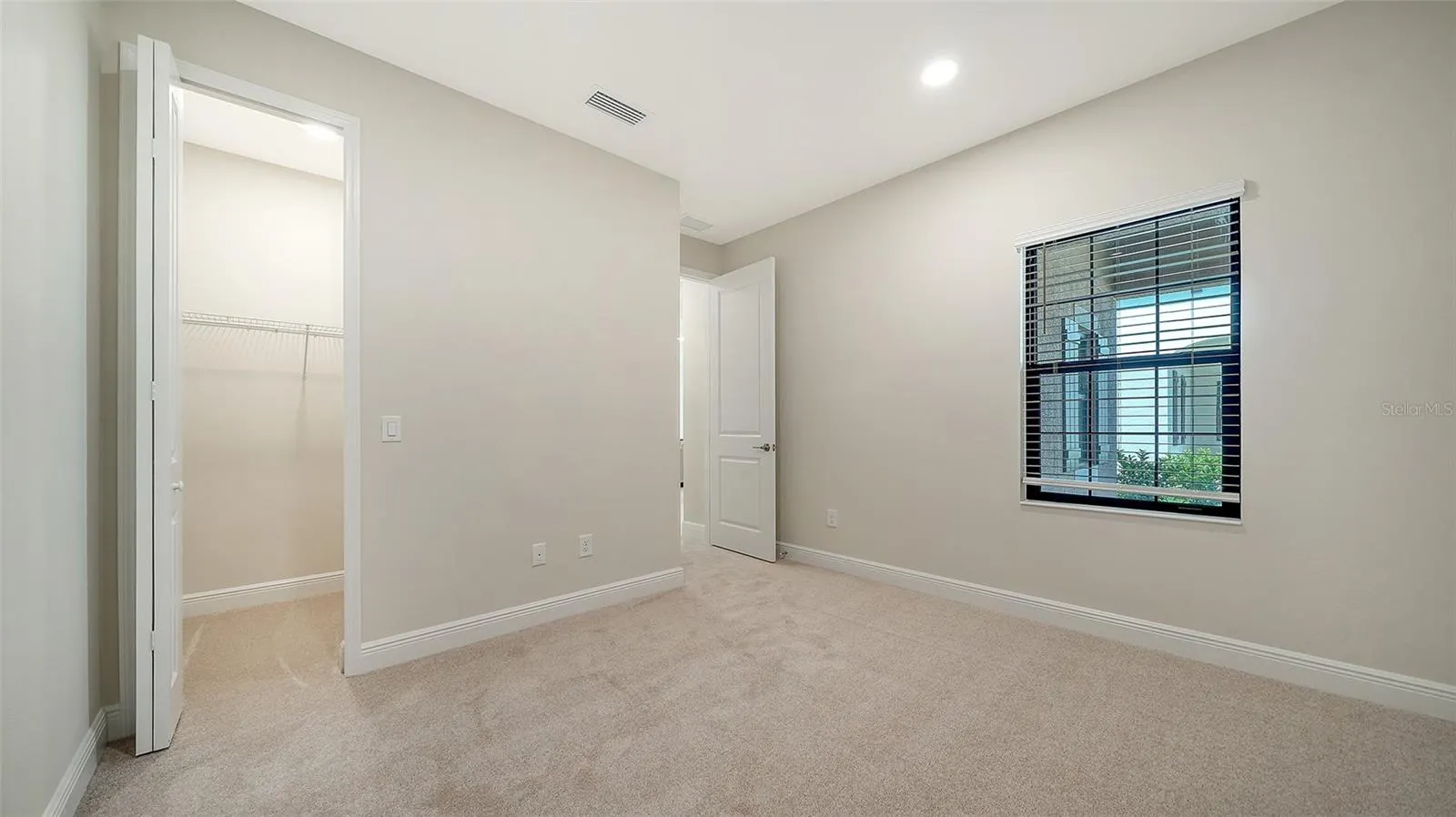 264 ALTAMURA CIR