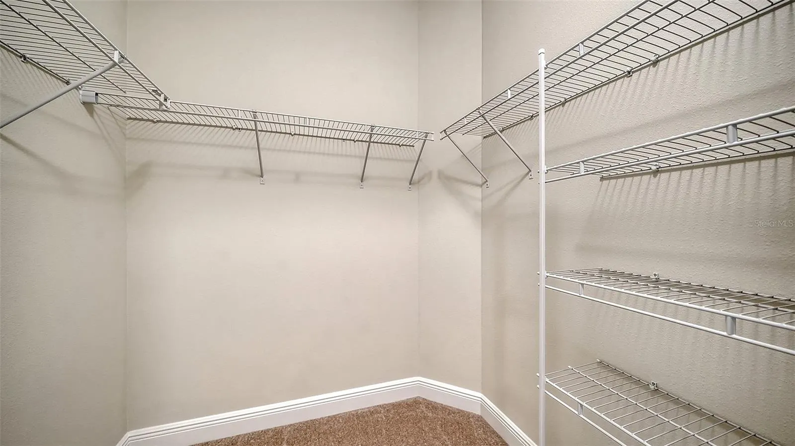 264 ALTAMURA CIR