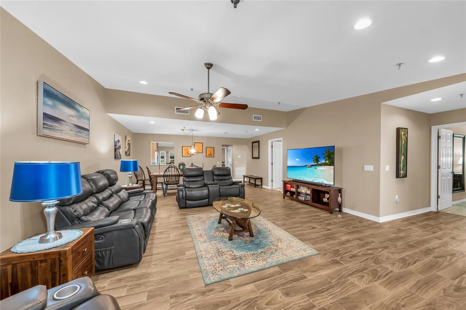 2350 HARBOUR OAKS DR