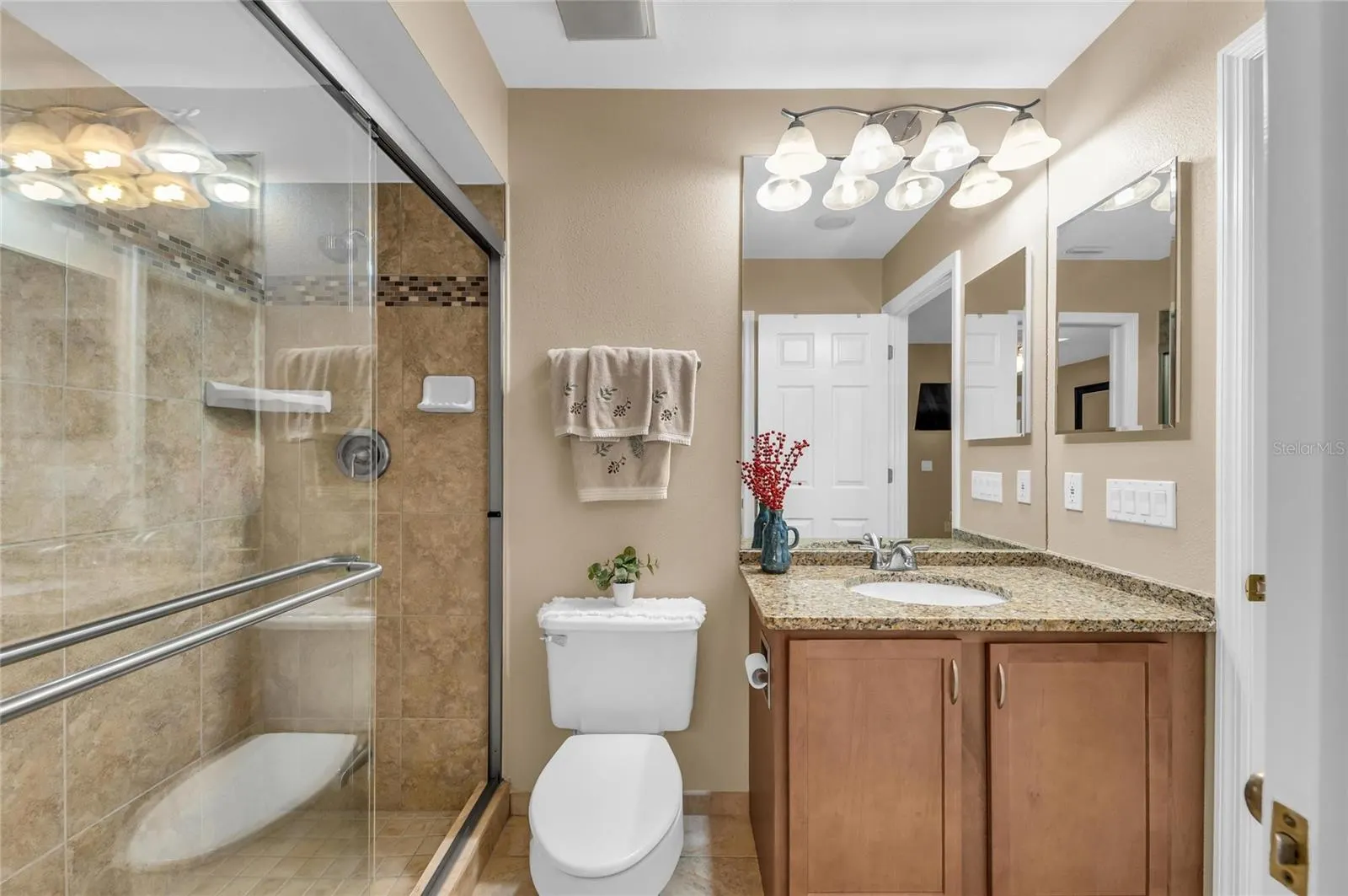 2350 HARBOUR OAKS DR