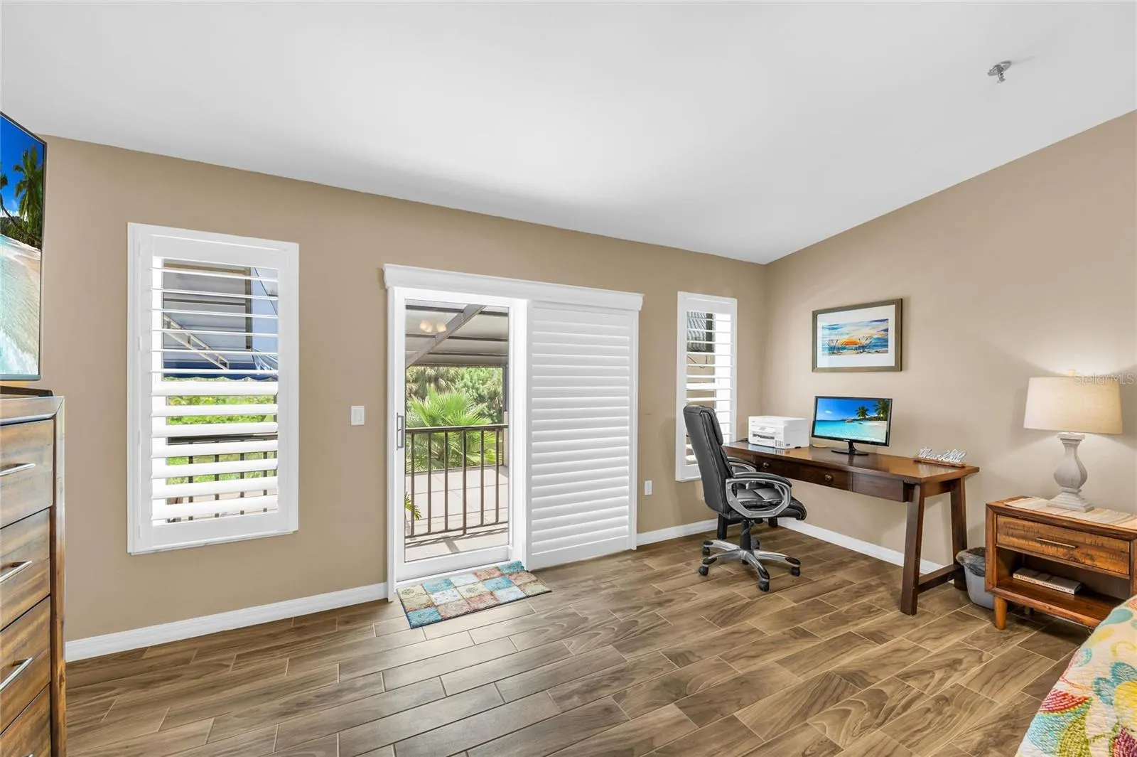 2350 HARBOUR OAKS DR