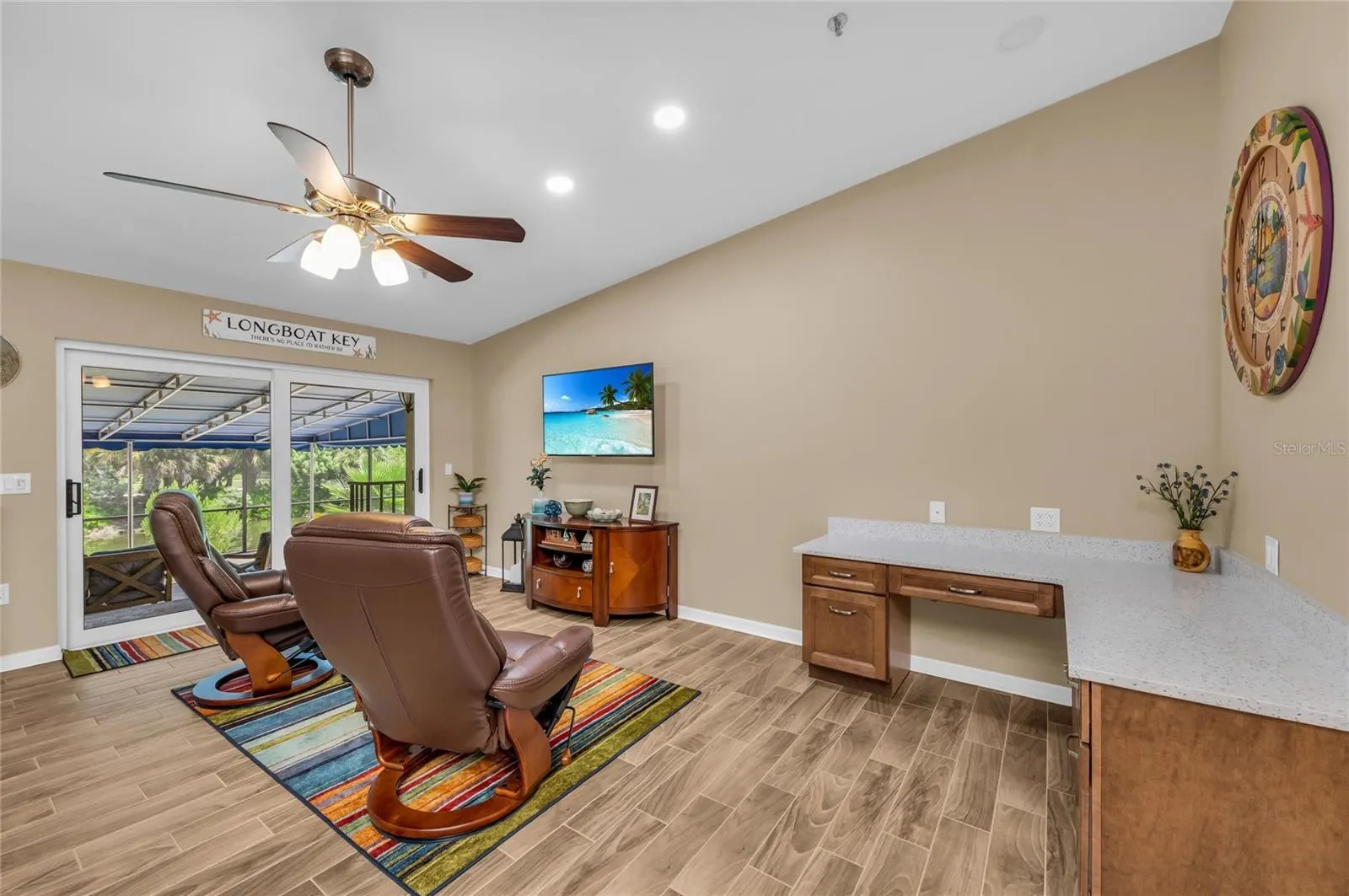 2350 HARBOUR OAKS DR