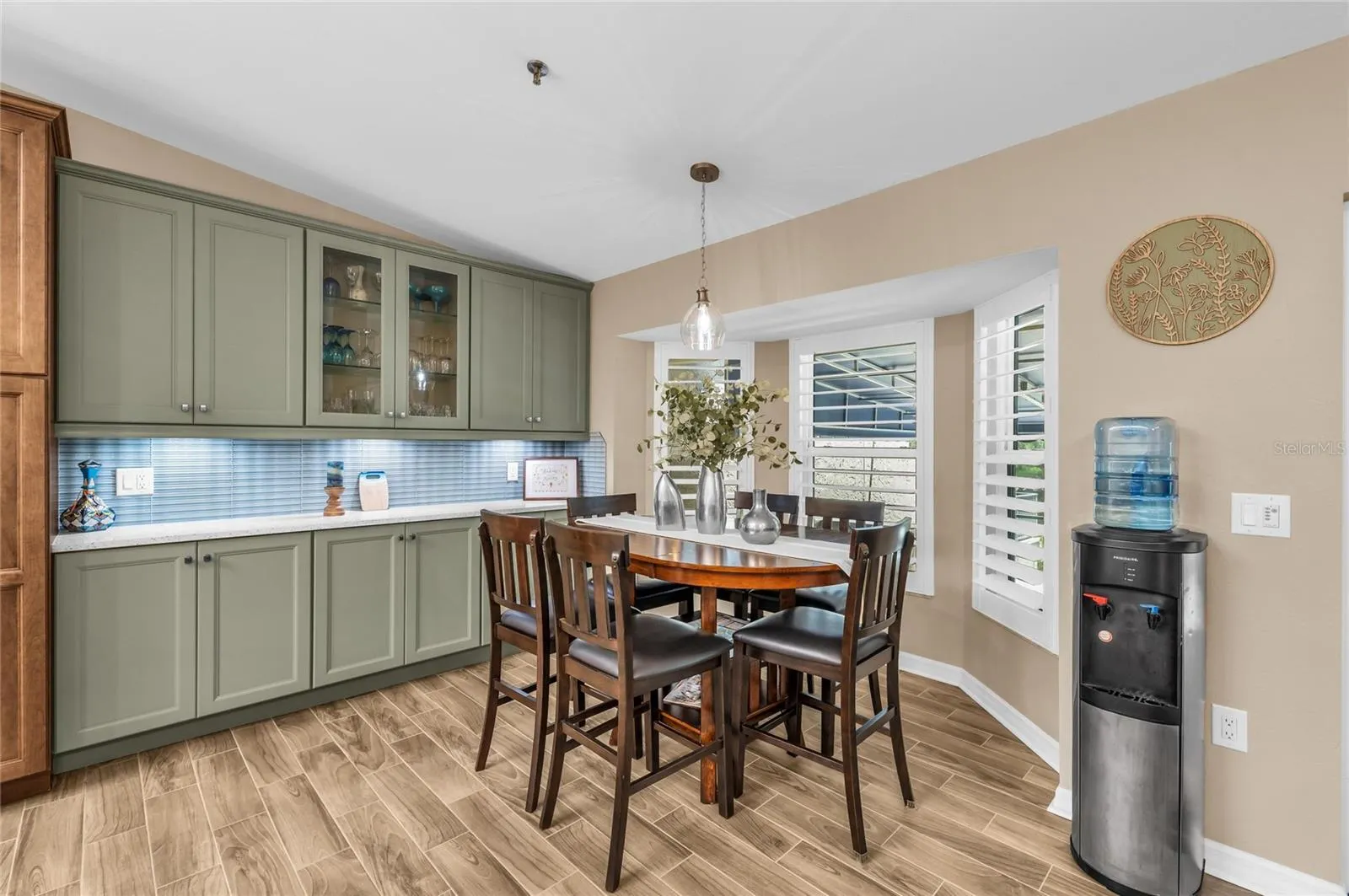 2350 HARBOUR OAKS DR