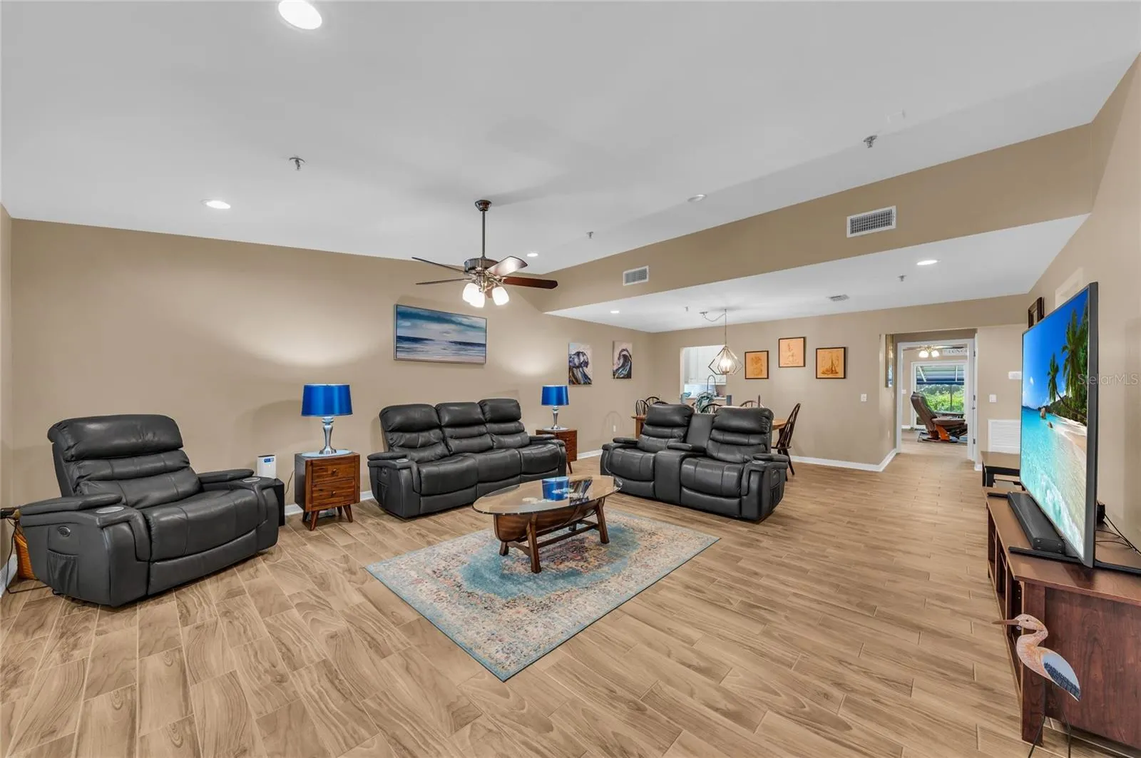 2350 HARBOUR OAKS DR