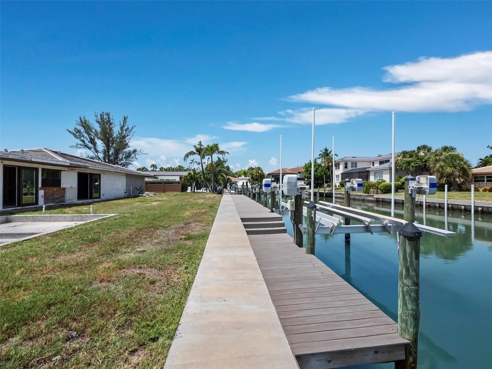 525 SLOOP LN