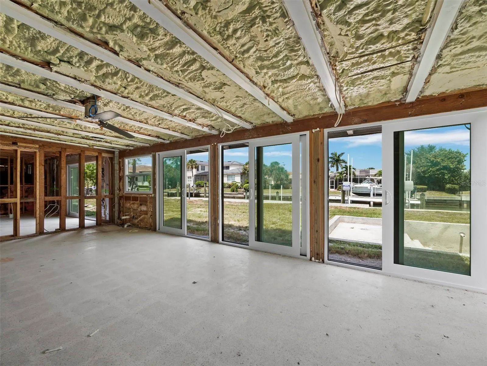525 SLOOP LN