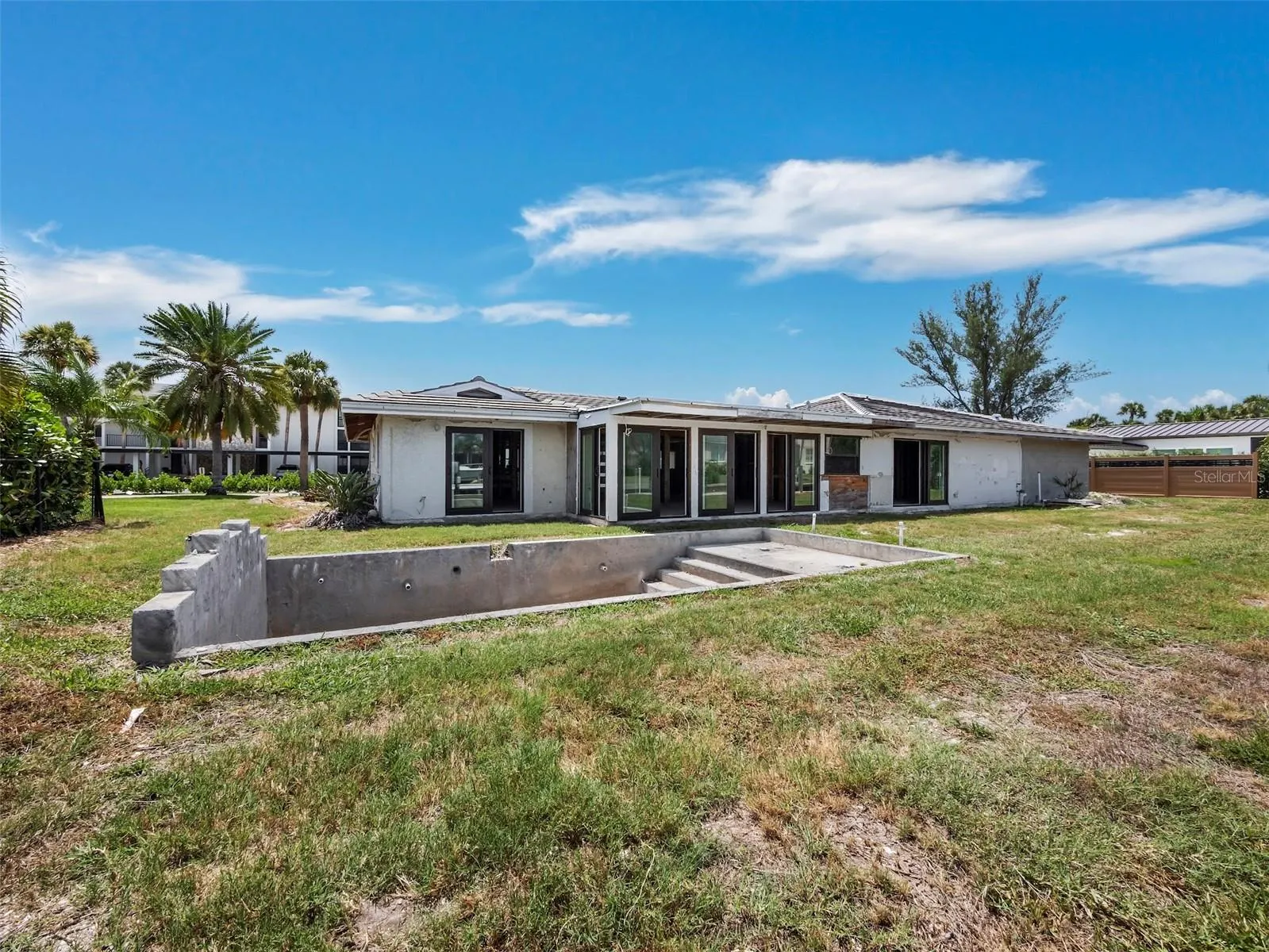 525 SLOOP LN